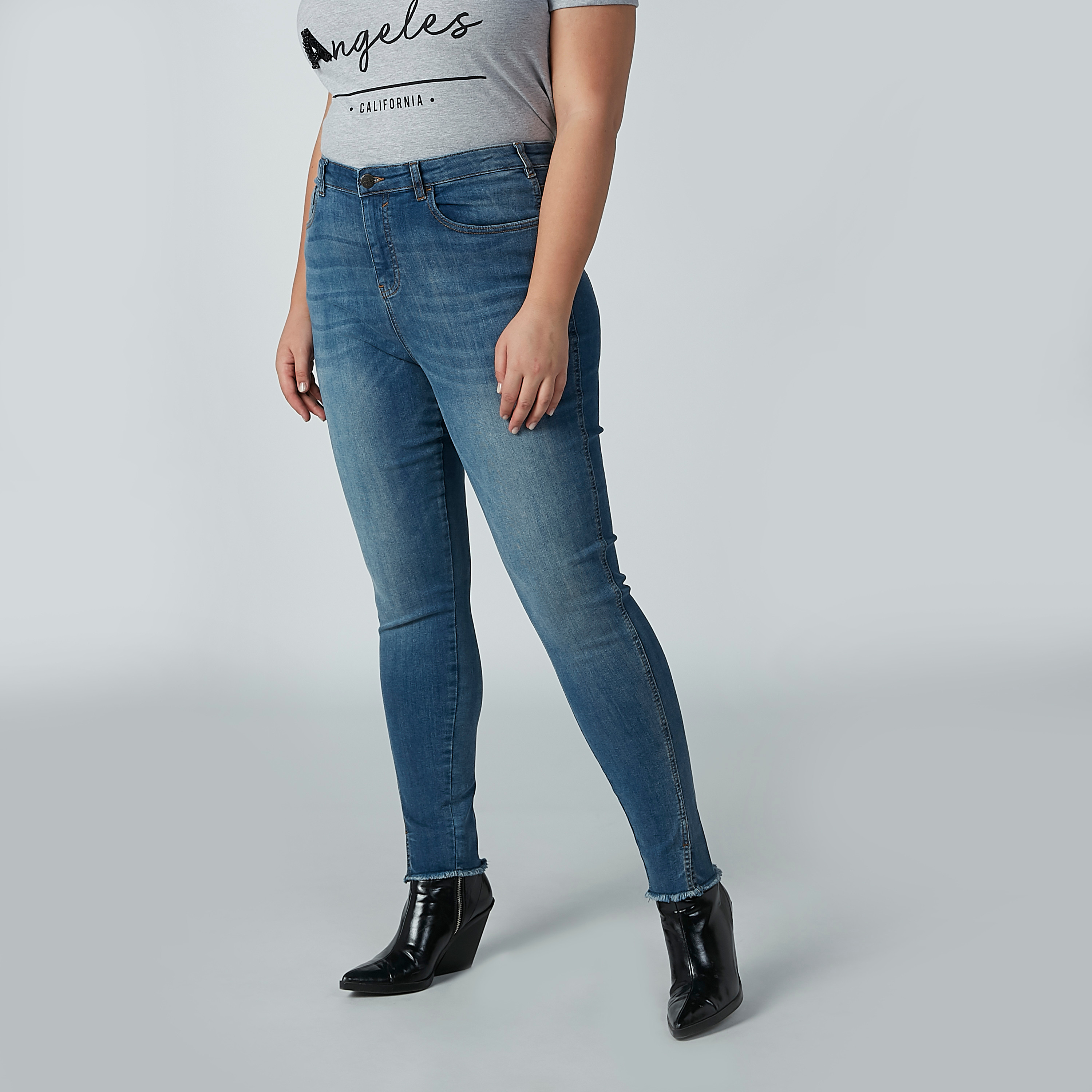 Full Length Jeans with Pocket Detail and Frayed Grazers-women-clothing-bottoms-jeans-image-1