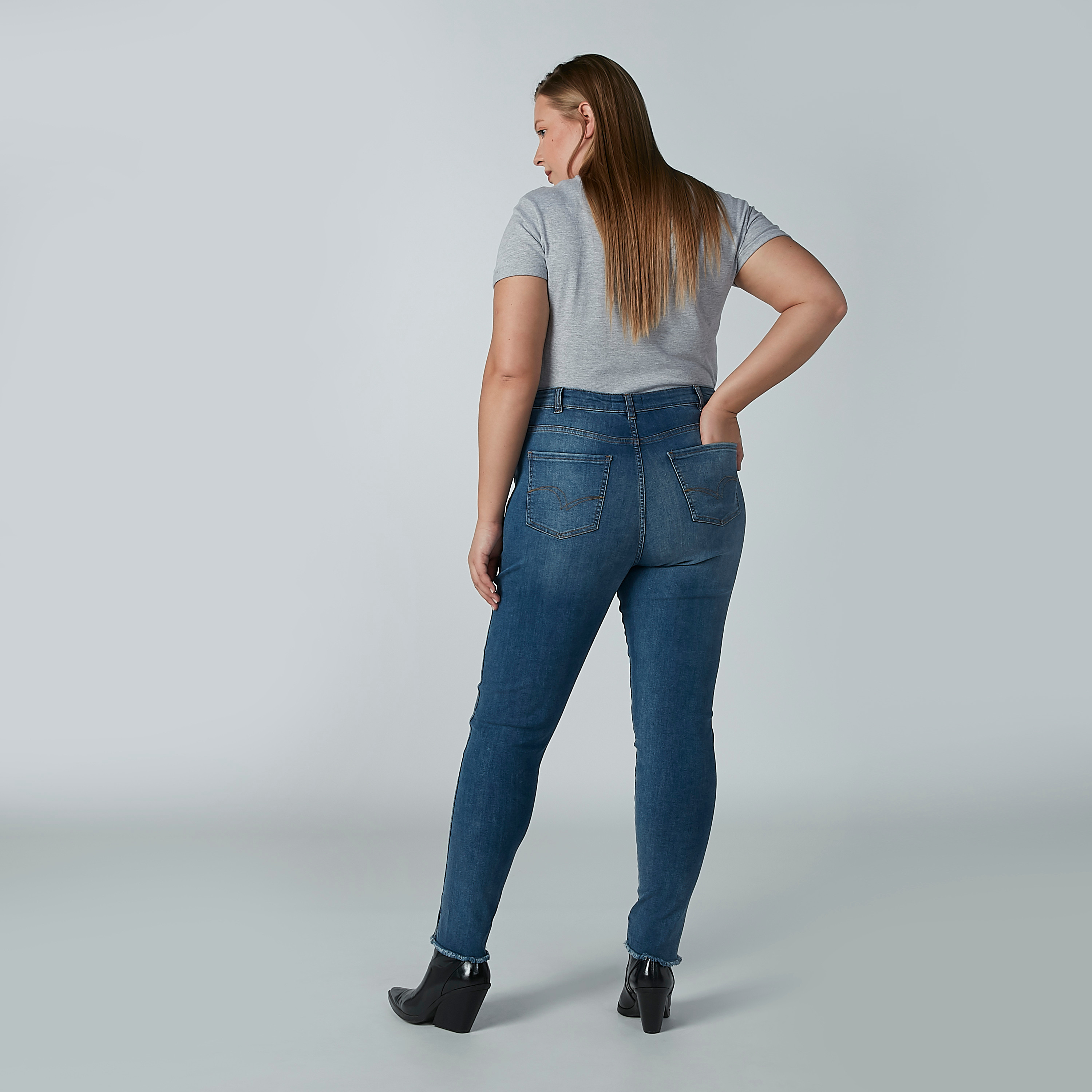 Full Length Jeans with Pocket Detail and Frayed Grazers-women-clothing-bottoms-jeans-image-4