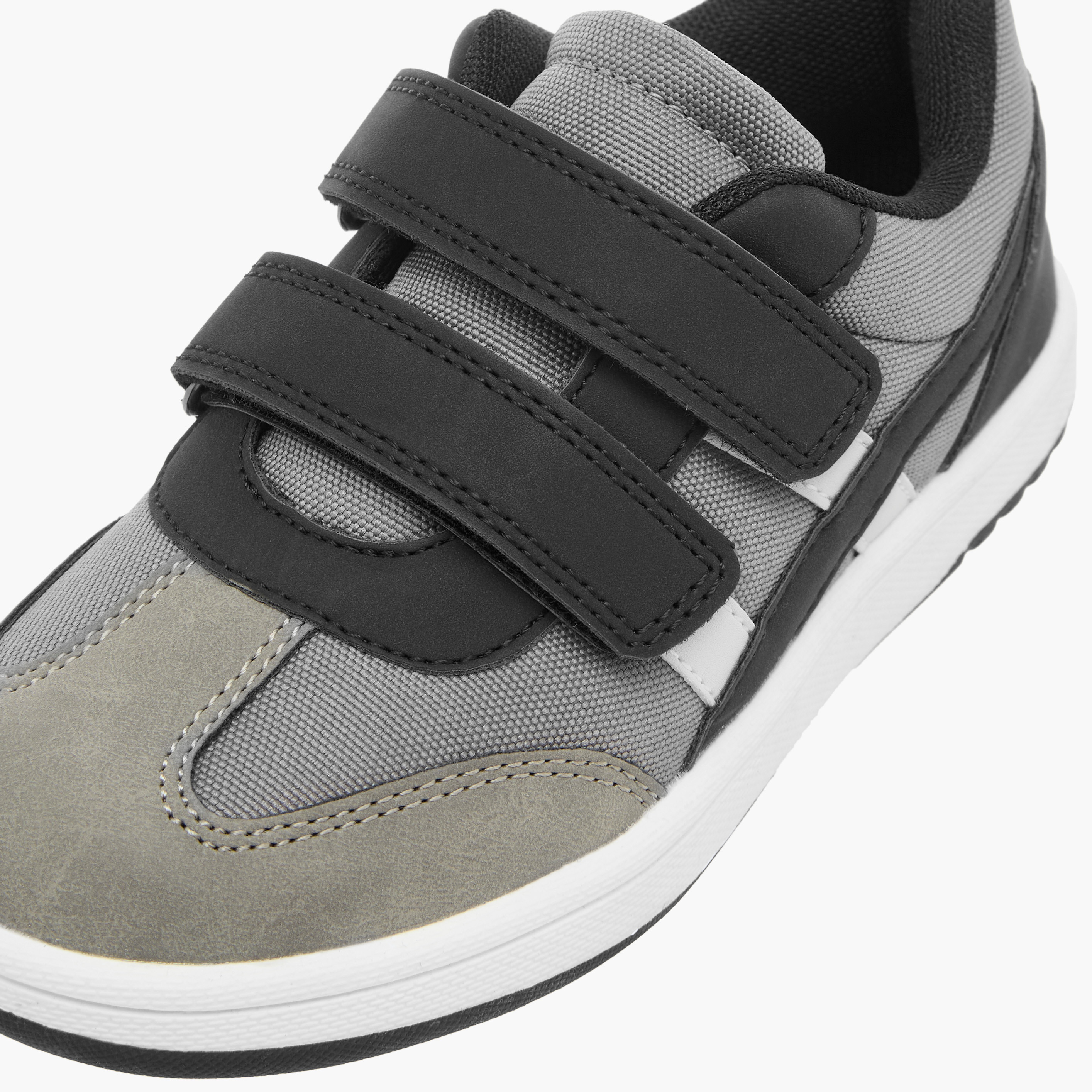 حذاء سنيكرز متعدد التصاميم بشريط إغلاق لاصق من جونيورز-boys-shoes-sneakers-image-4