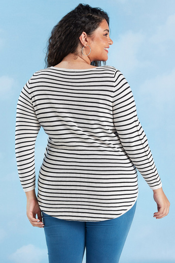 Striped Top with Round Neck and Long Sleeves