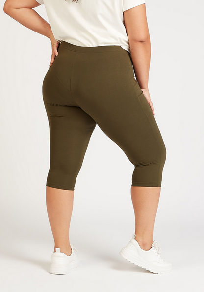 Cropped Solid Leggings with Elasticised Waistband
