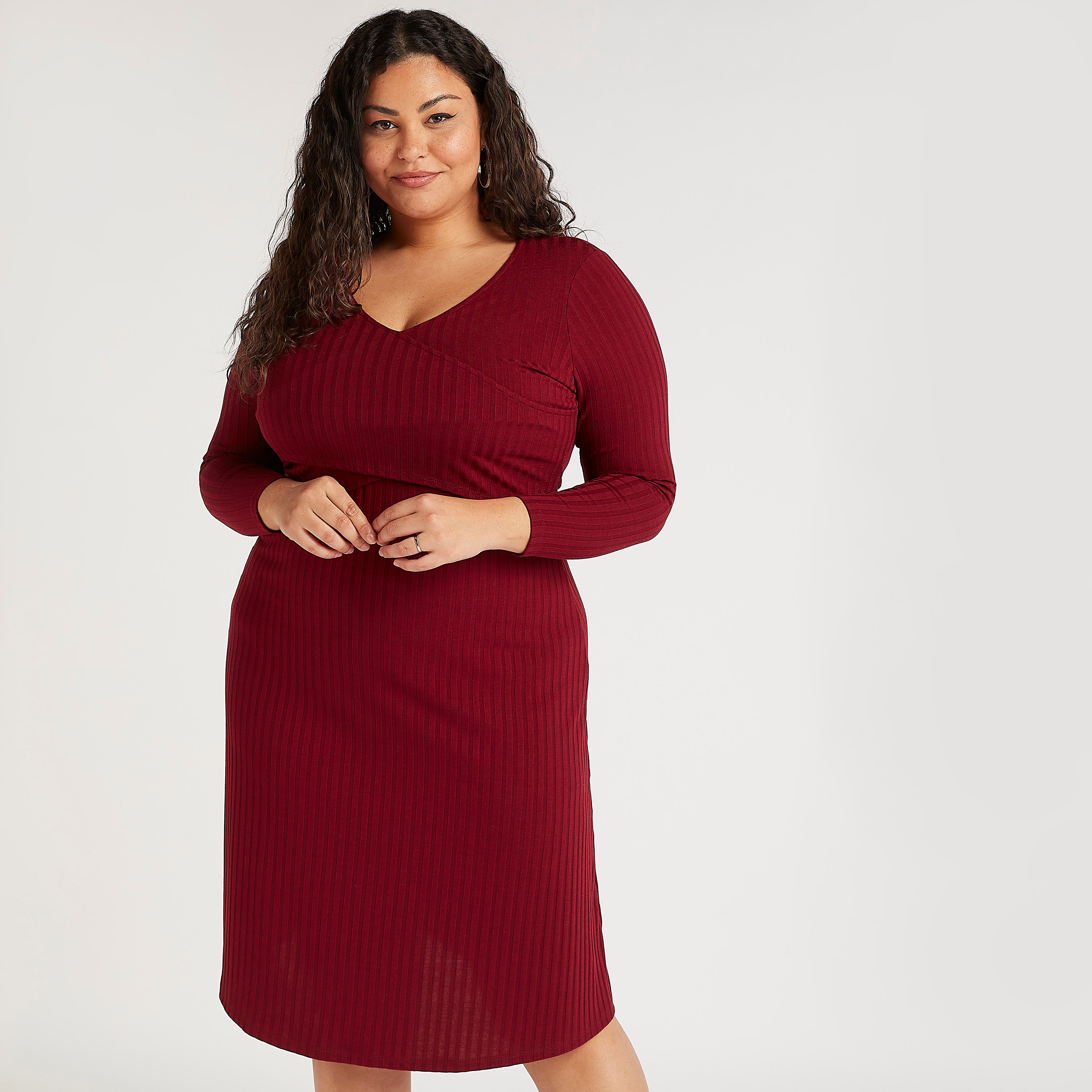 Textured Midi Shift Dress with Long Sleeves and V neck