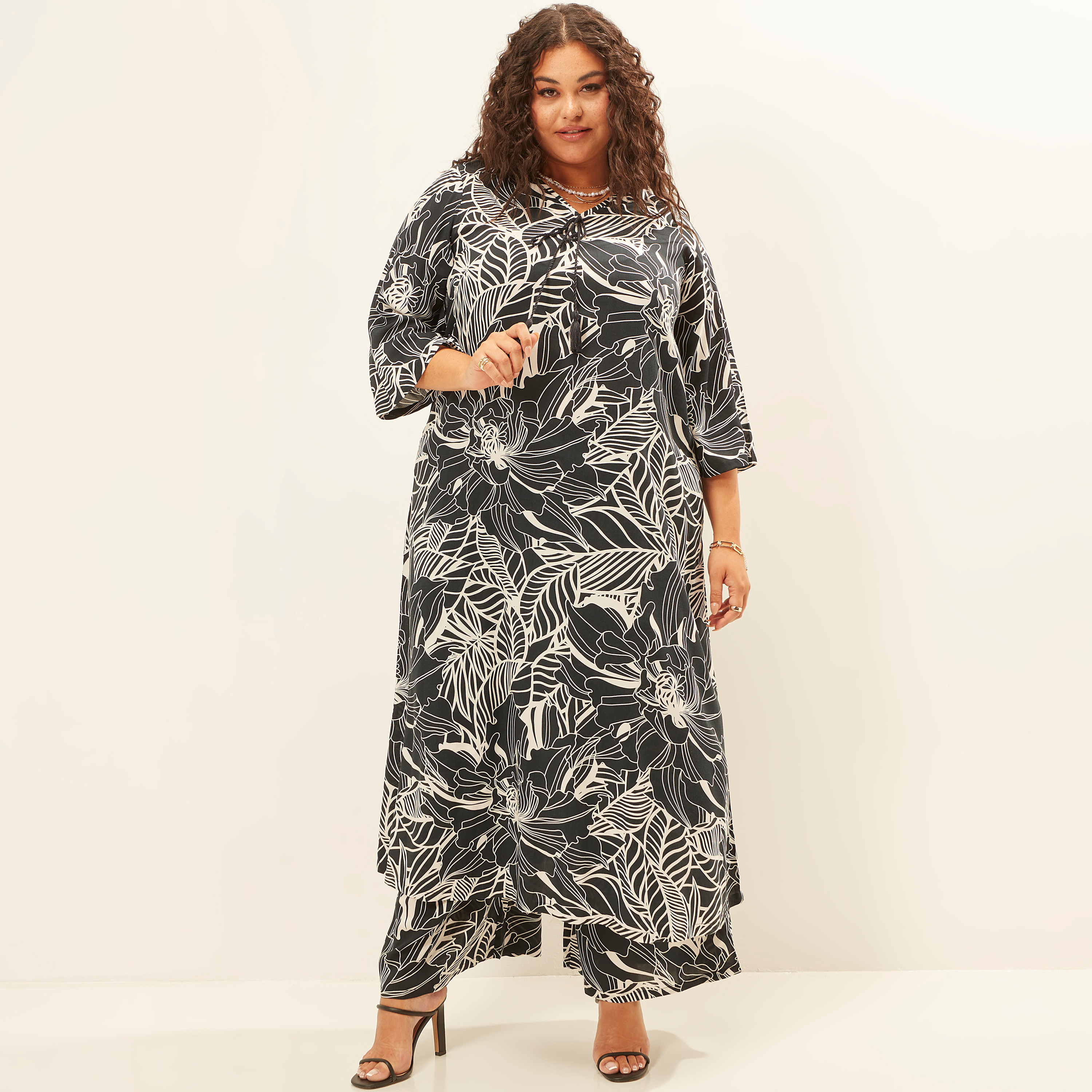 Printed Wide Leg Pants with Pockets and Drawstring Closure-women-clothing-trousers-image-2