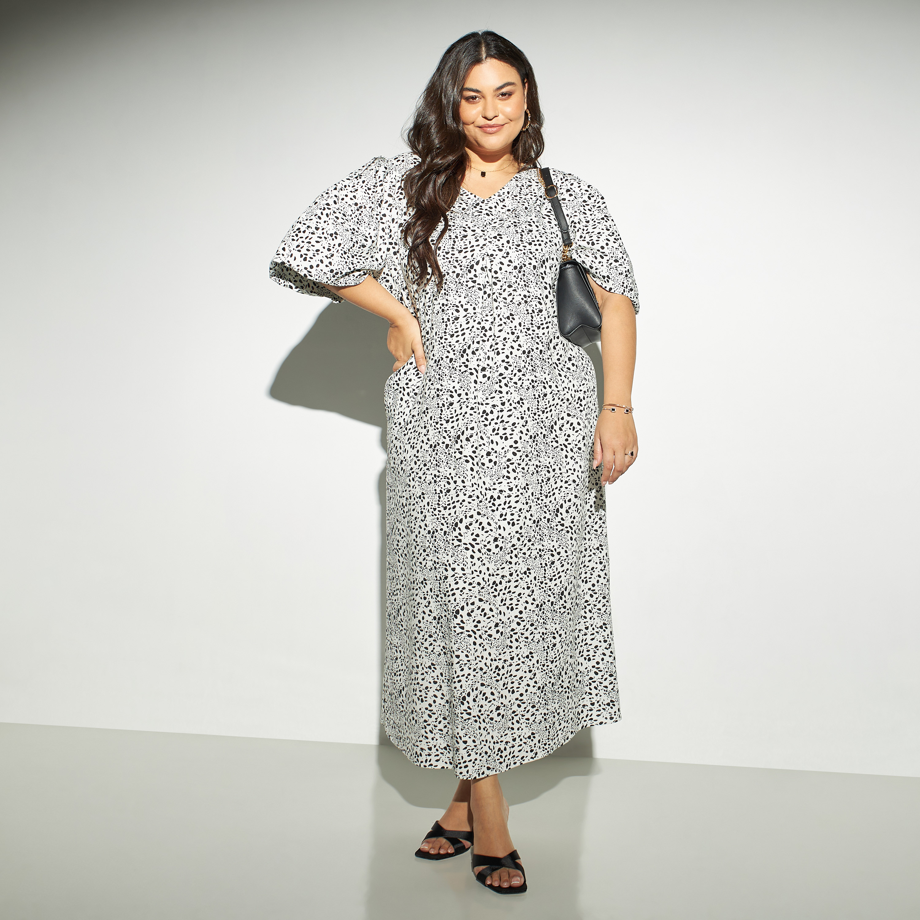 Plus size linen 2025 dress with sleeves