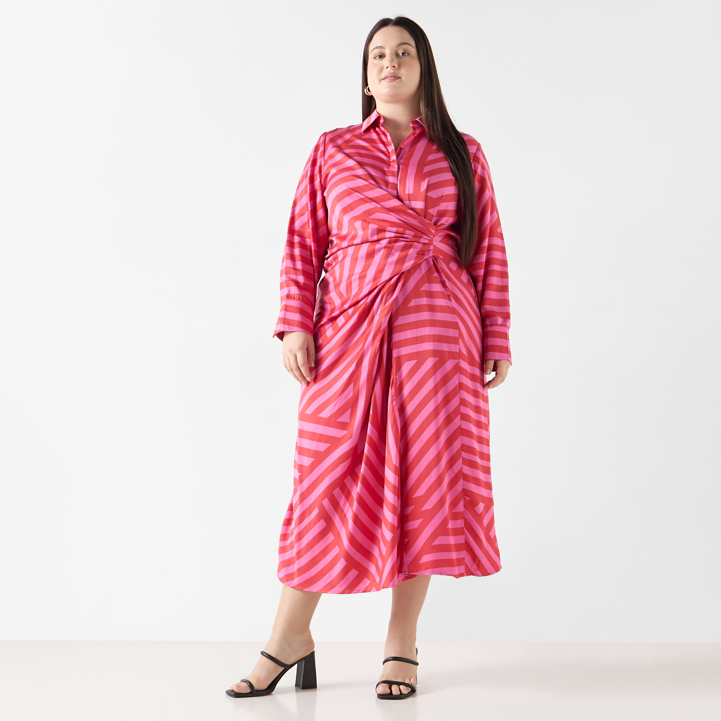 فستان قميص مقاس كبير مخطط بأكمام طويلة وتفاصيل منسدلة من اولا بوبكن-women-clothing-dresses-image-1