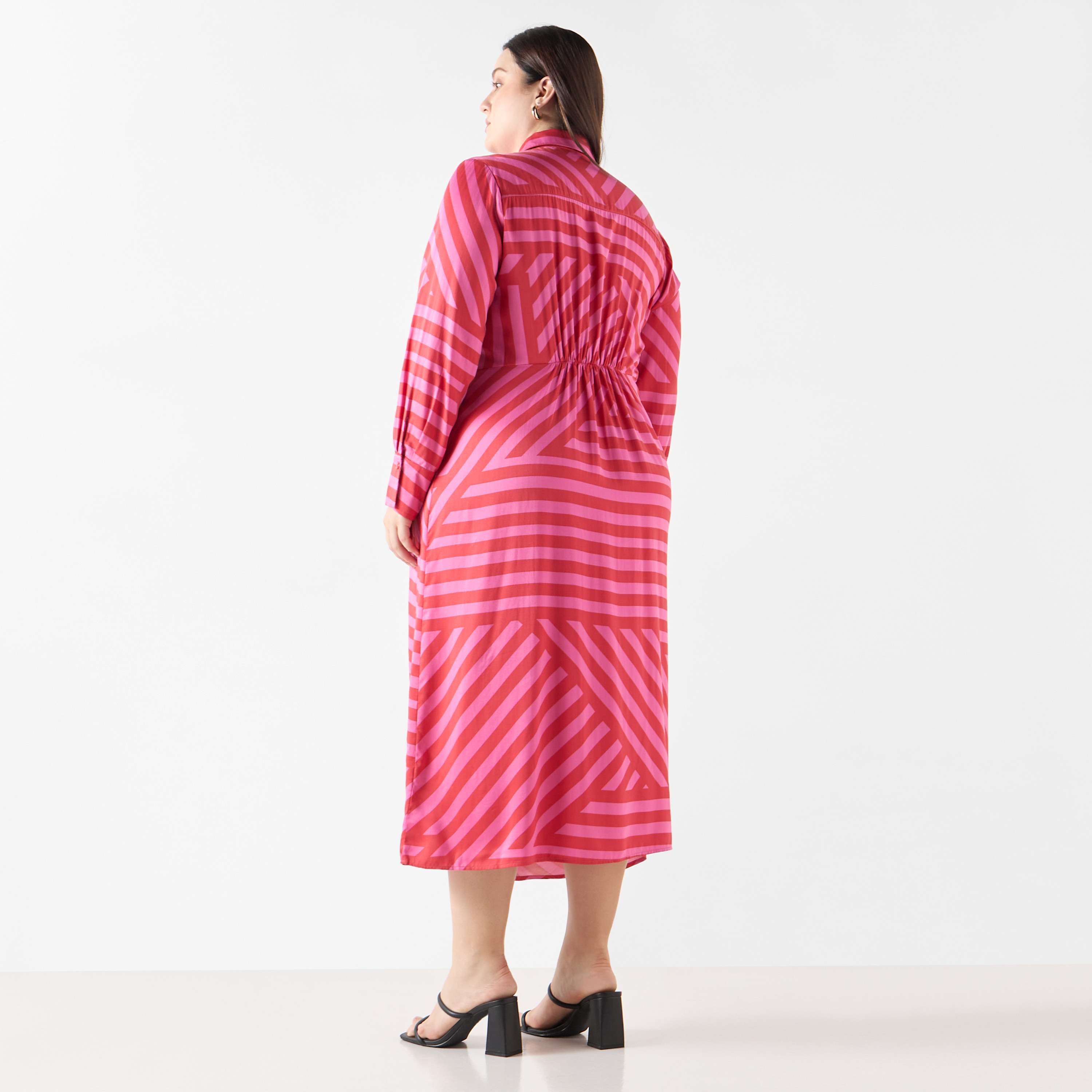 فستان قميص مقاس كبير مخطط بأكمام طويلة وتفاصيل منسدلة من اولا بوبكن-women-clothing-dresses-image-3
