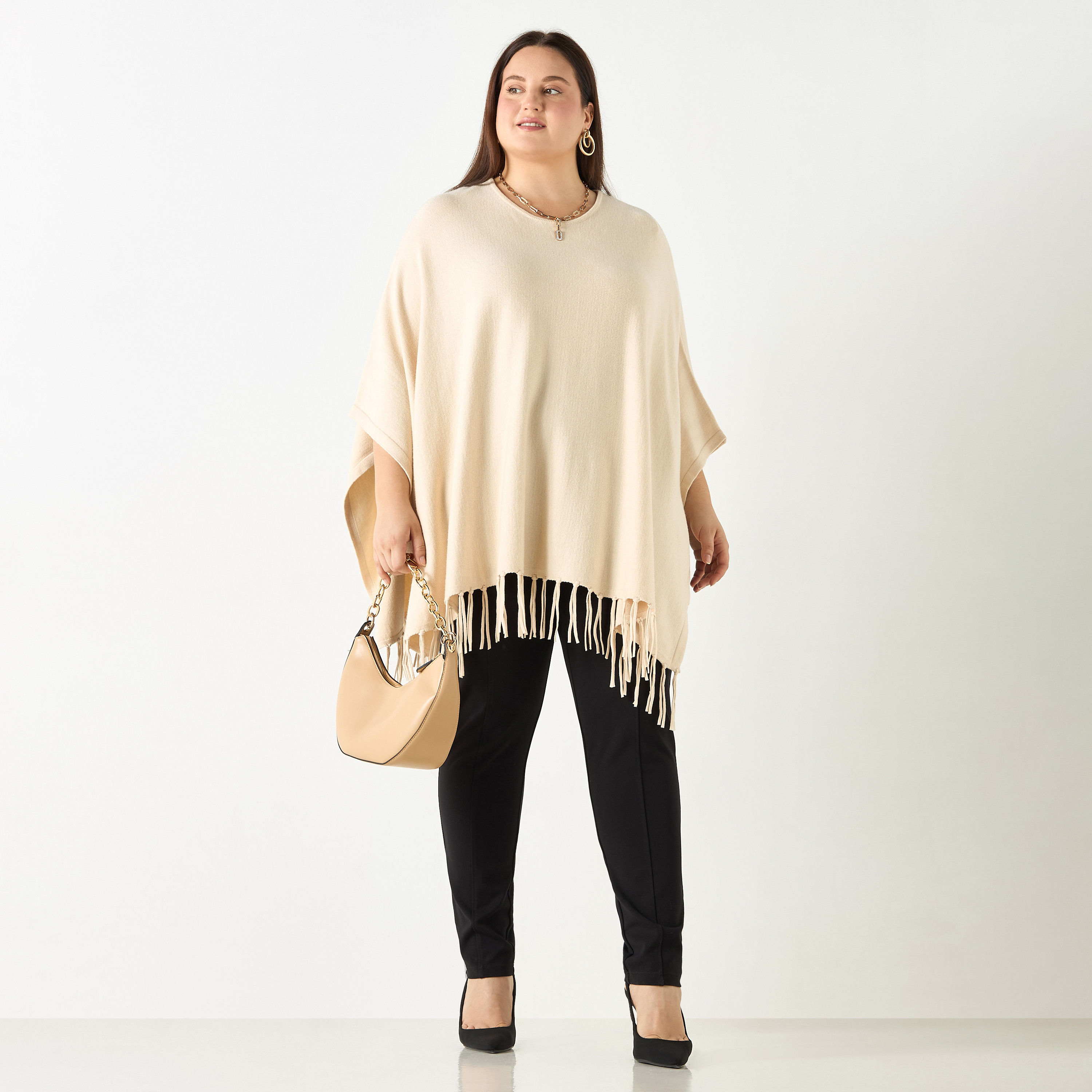 بونشو سادة بياقة مستديرة ومقاس كبير مع شرّابات من أولا بوبكن-women-winterwear-cardigansandjumpers-cardigans-image-2