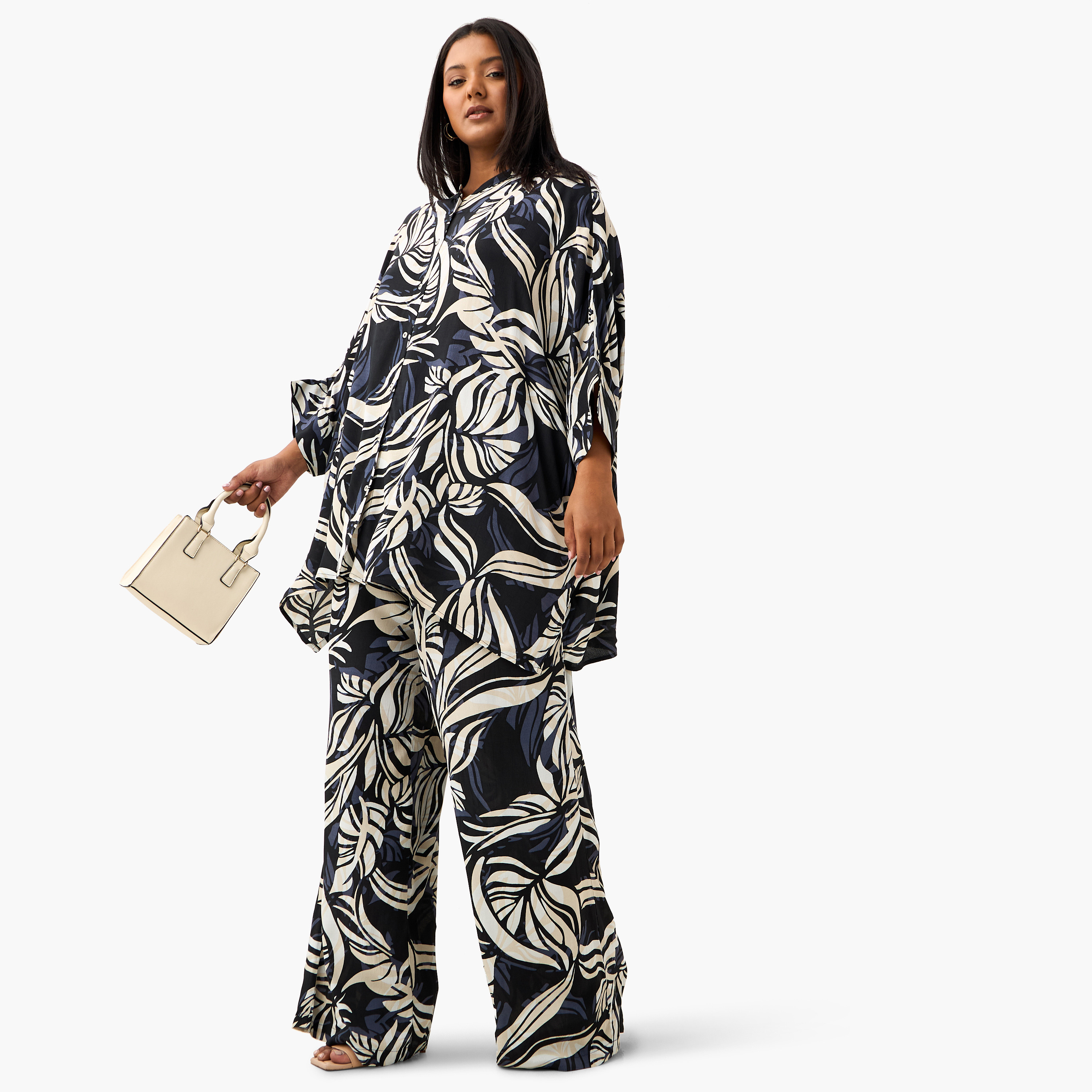 بلوزة فيسكوز مقاس كبير بأكمام 3/4 وطبعات من أولا بوبكن-women-clothing-plussize-shirtsandblouses-blouses-image-2