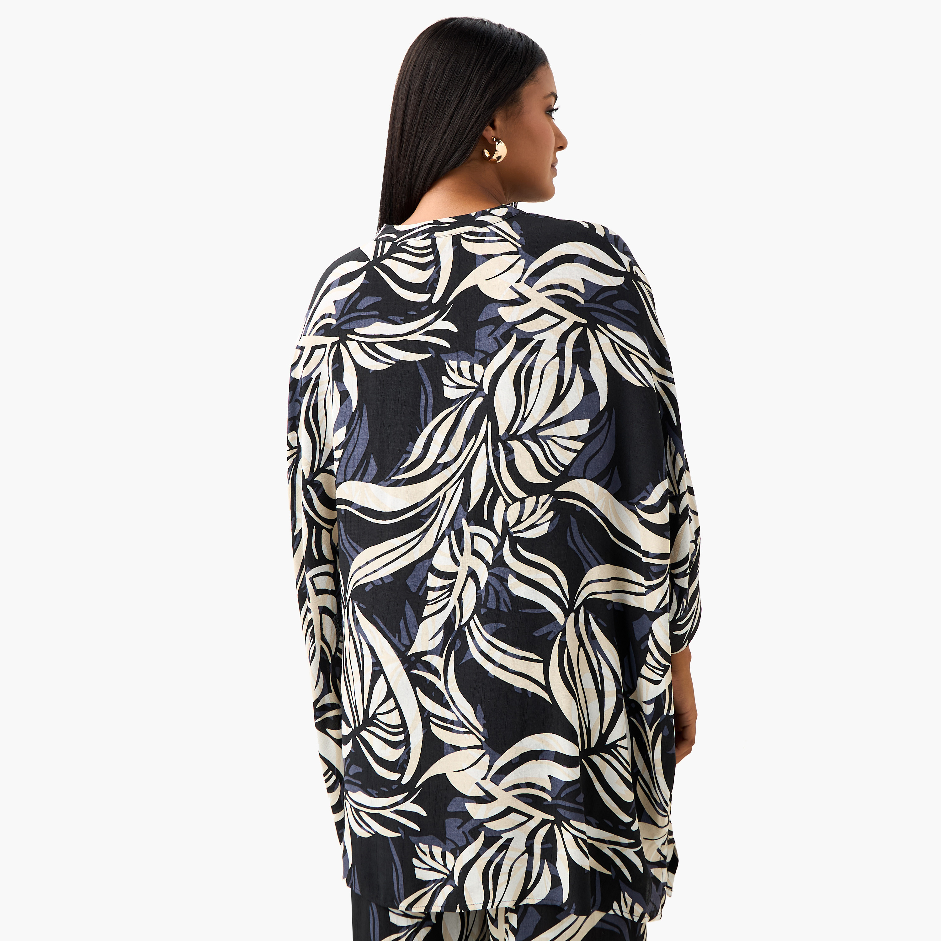 بلوزة فيسكوز مقاس كبير بأكمام 3/4 وطبعات من أولا بوبكن-women-clothing-plussize-shirtsandblouses-blouses-image-3