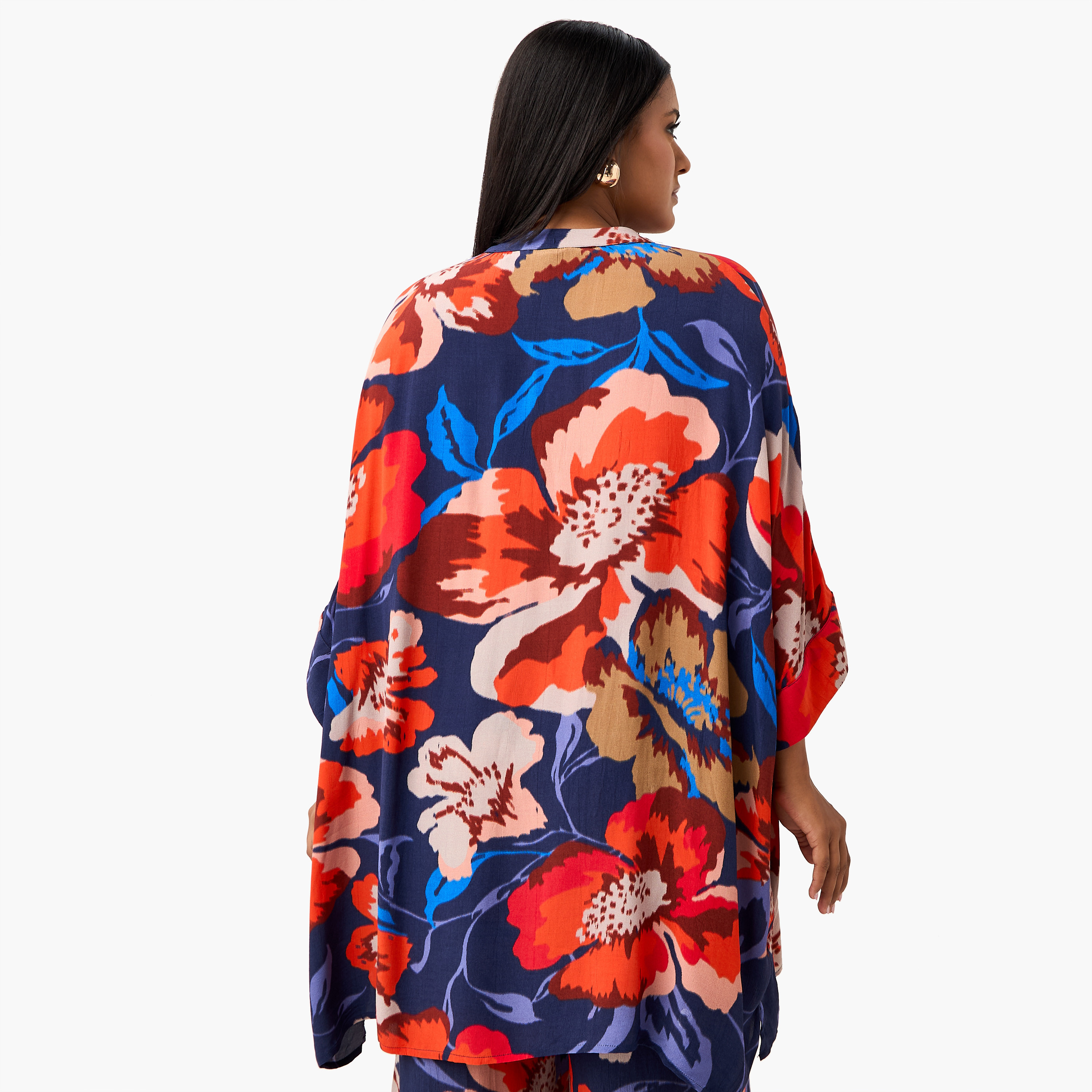 بلوزة مقاس كبير بأكمام 3/4 وطبعات أزهار من أولا بوبكن-women-clothing-shirtsandblouses-blouses-image-3