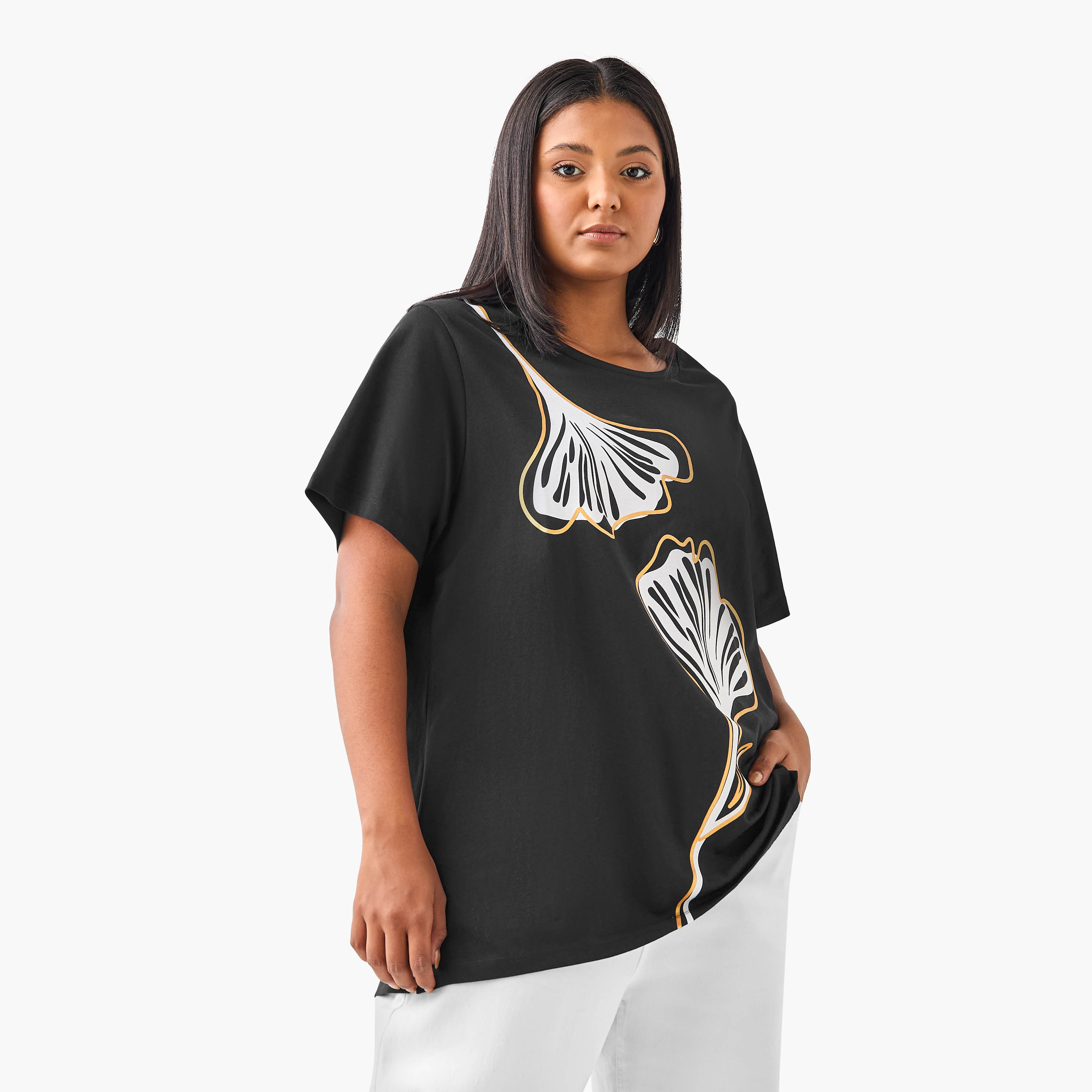 تيشيرت مقاس كبير بطبعات أوراق شجر من أولا بوبكين-women-clothing-plussize-tshirts-image-1