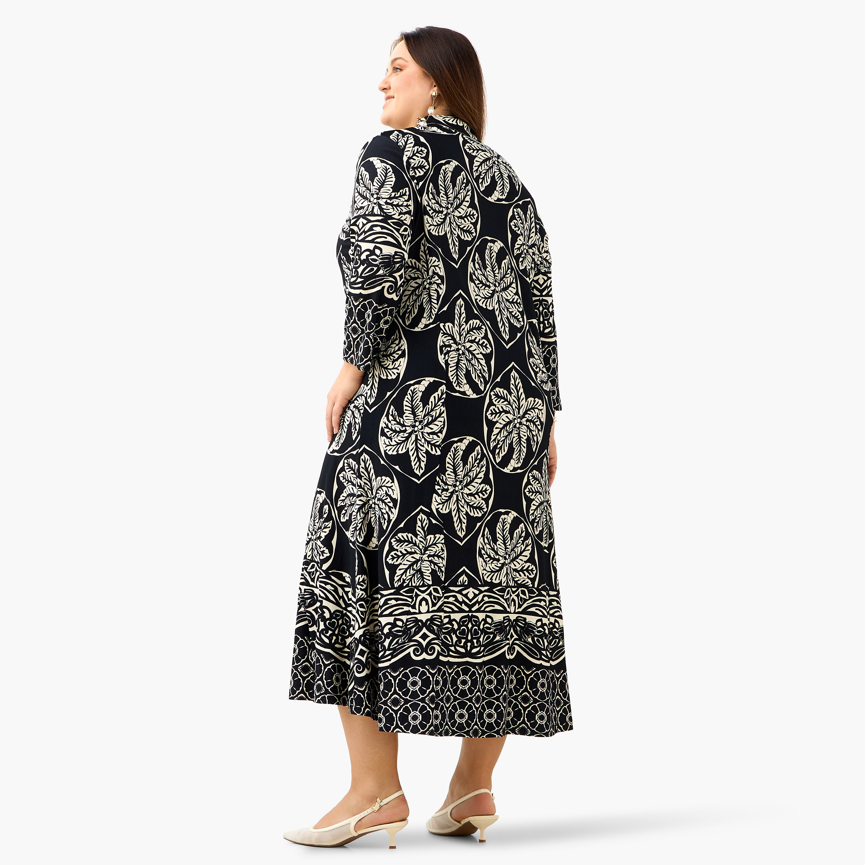 فستان بمقاس كبير وياقة وطبعات زهرية من أولا بوبكين-women-clothing-dresses-image-3