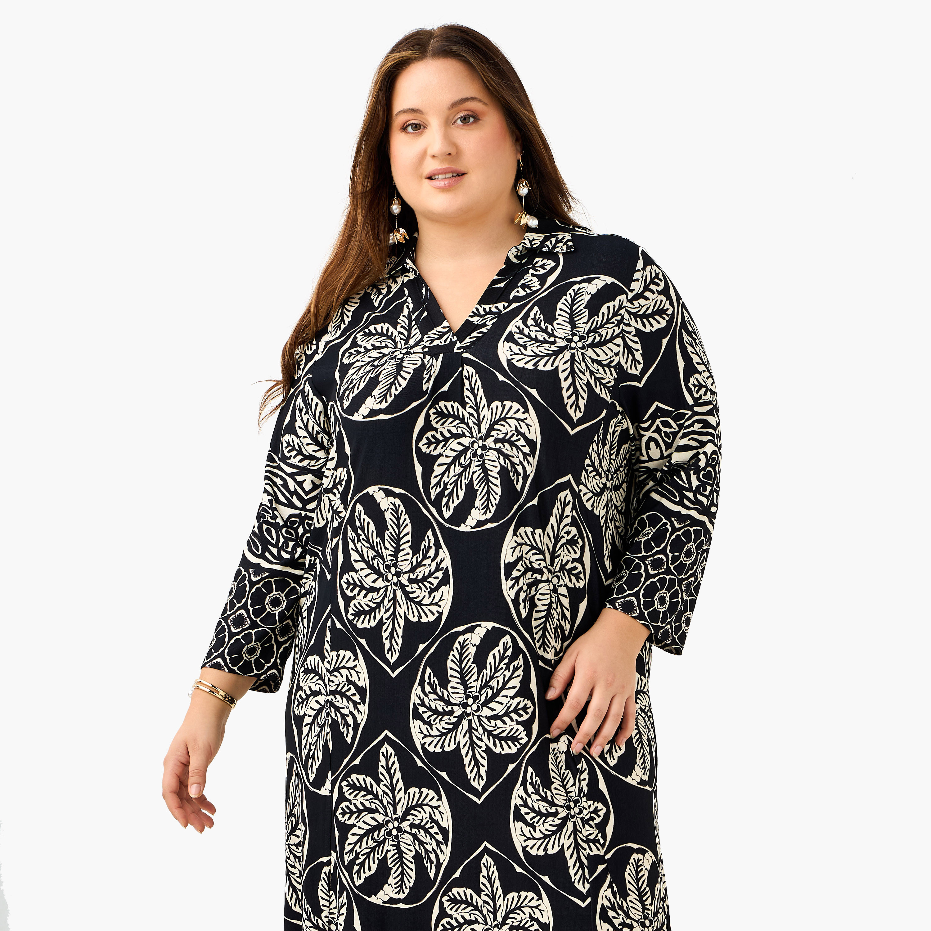 فستان بمقاس كبير وياقة وطبعات زهرية من أولا بوبكين-women-clothing-dresses-image-4