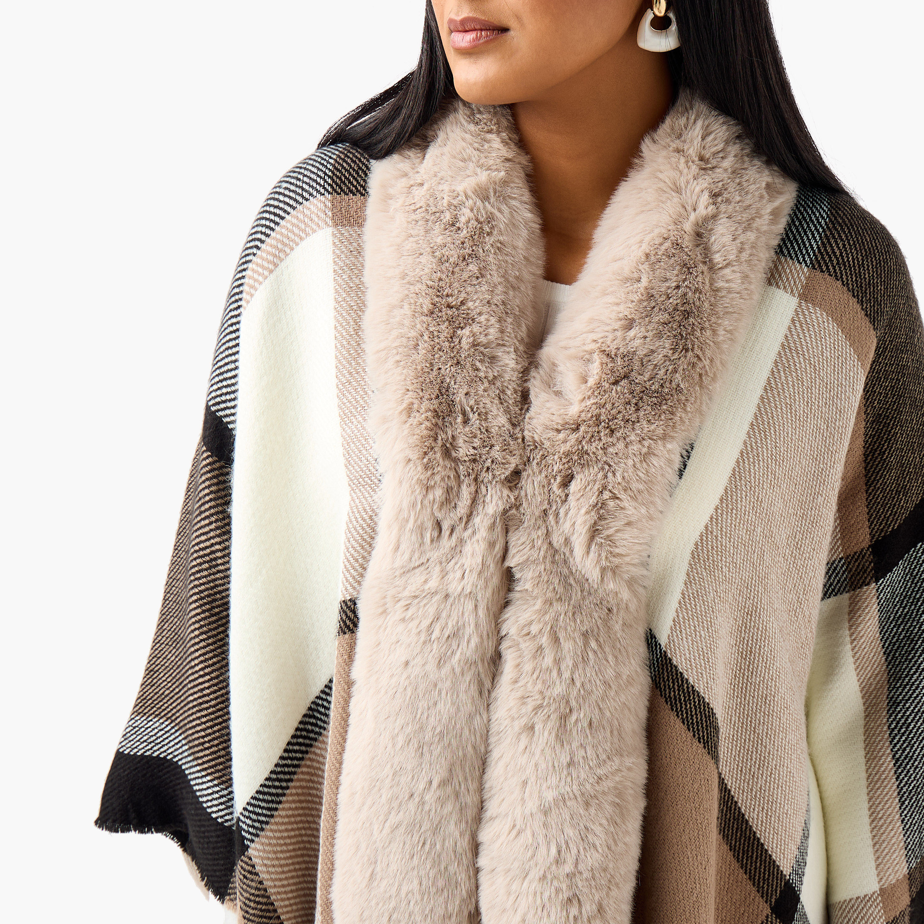 بونشو كاروهات بقصة عادية وطول غير متساوي من أولا بوبكين-women-winterwear-cardigansandjumpers-cardigans-image-5
