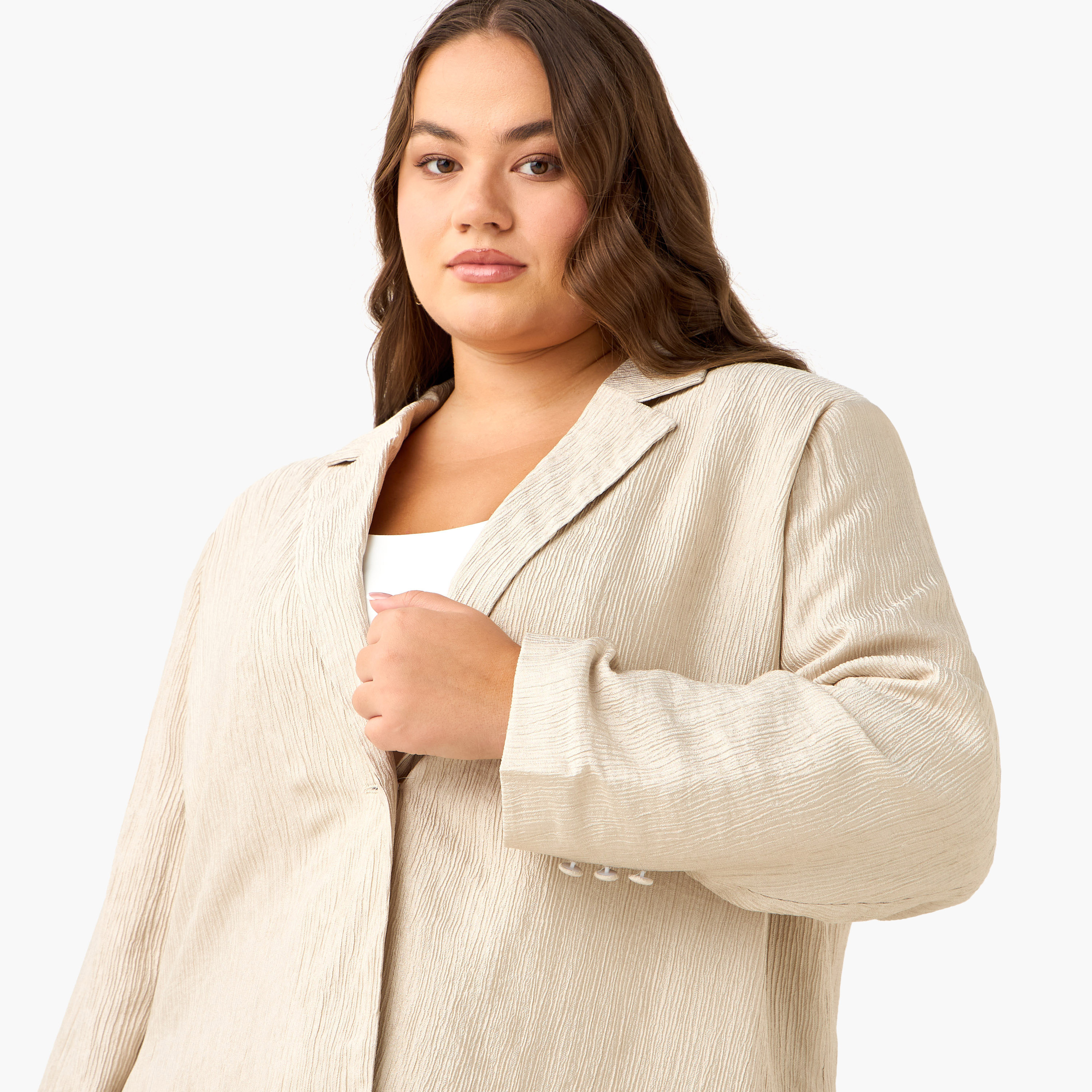بليزر بقصّة مريحة بارز الملمس للنساء من أولا بوبكن-women-clothing-coatsandjackets-blazers-image-2
