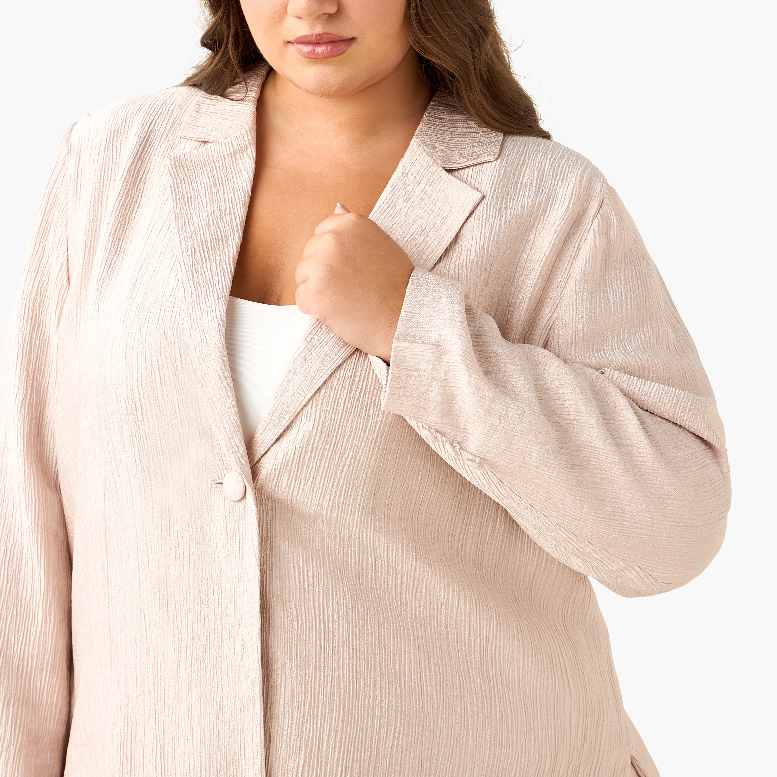 بليزر بقصّة مريحة بارز الملمس للنساء من أولا بوبكن-women-clothing-coatsandjackets-blazers-image-2