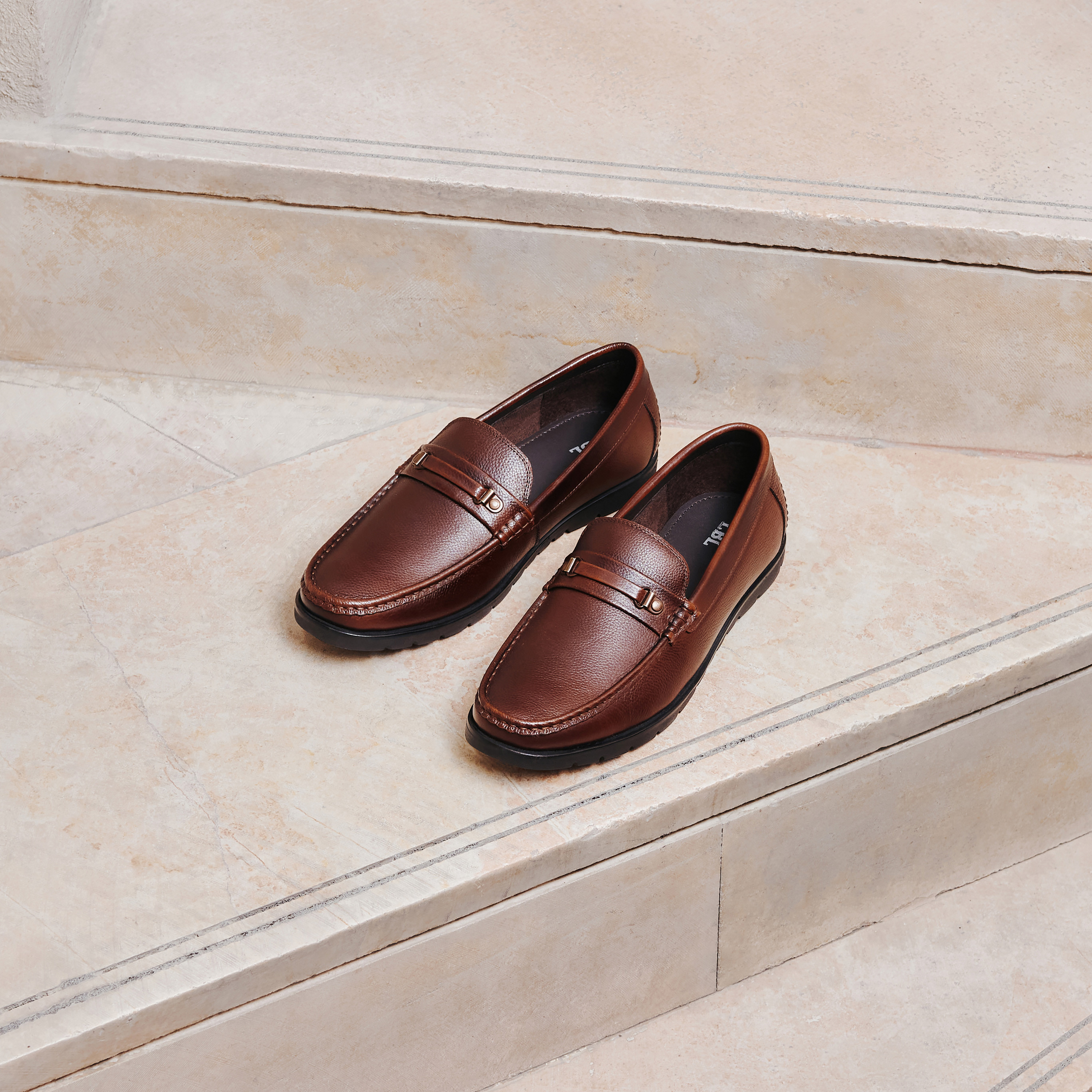 حذاء موكاسين سهل الارتداء بارز الملمس من إل بي إل من شو إكسبرس-men-shoes-formalshoes-image-6
