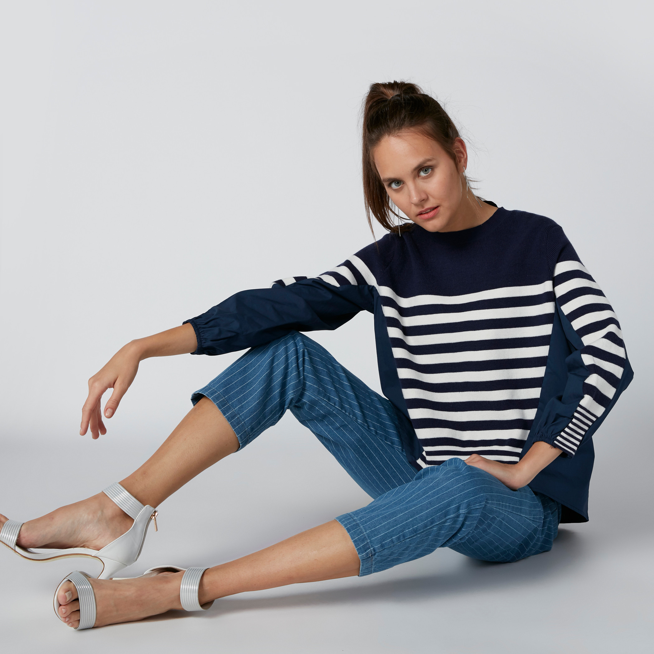 Striped Sweatshirt with Long Sleeves and Round Neck-women-clothing-hoodiesandsweatshirts-sweatshirts-image-2
