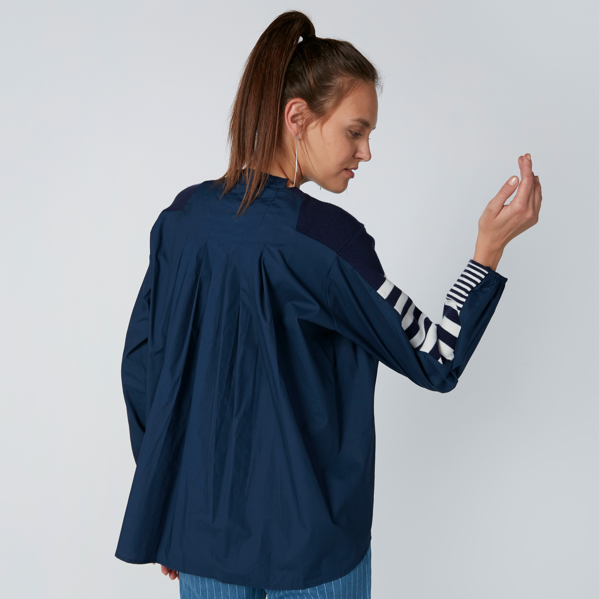 Striped Sweatshirt with Long Sleeves and Round Neck-women-clothing-hoodiesandsweatshirts-sweatshirts-image-3