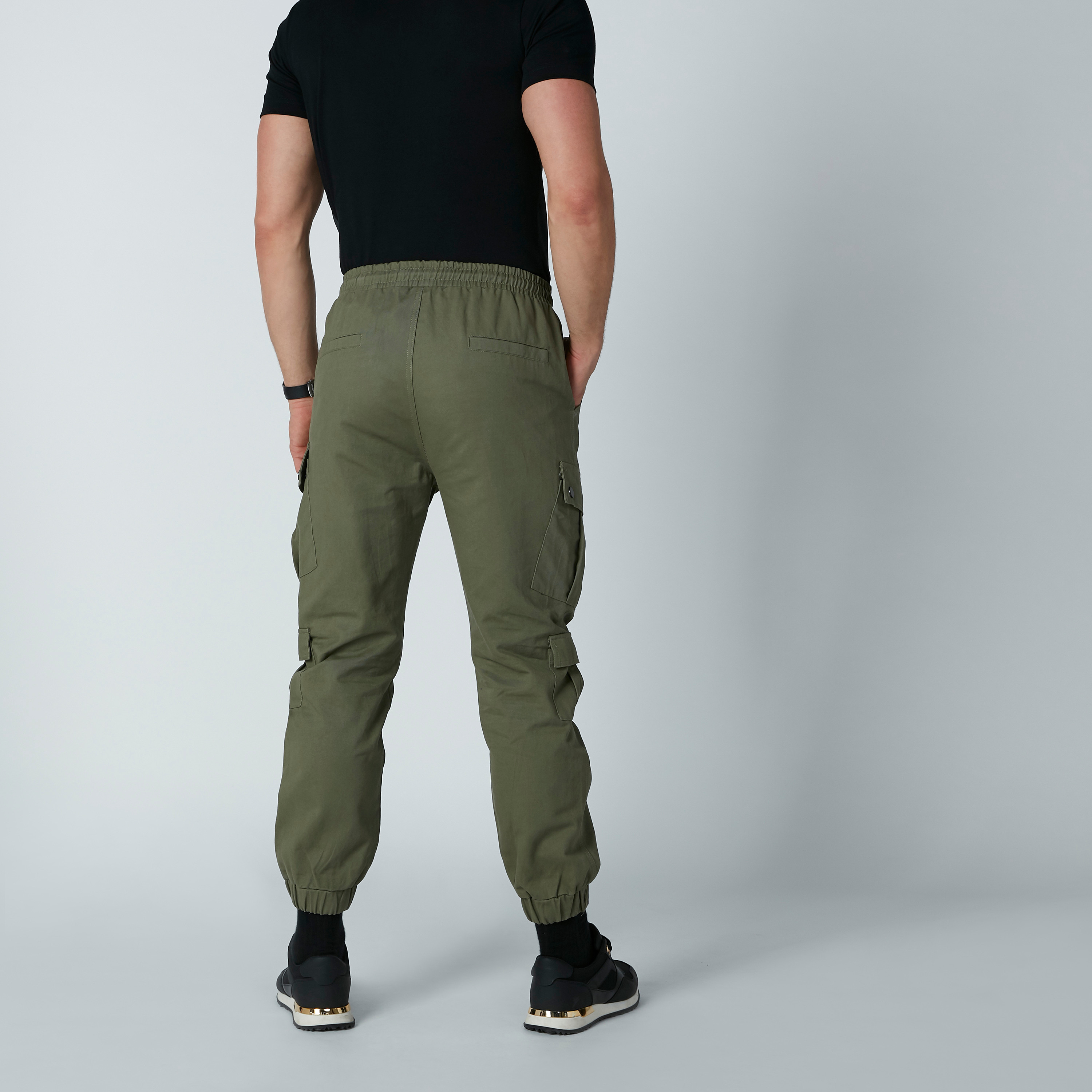 Cargo pants best sale with cuffed hems