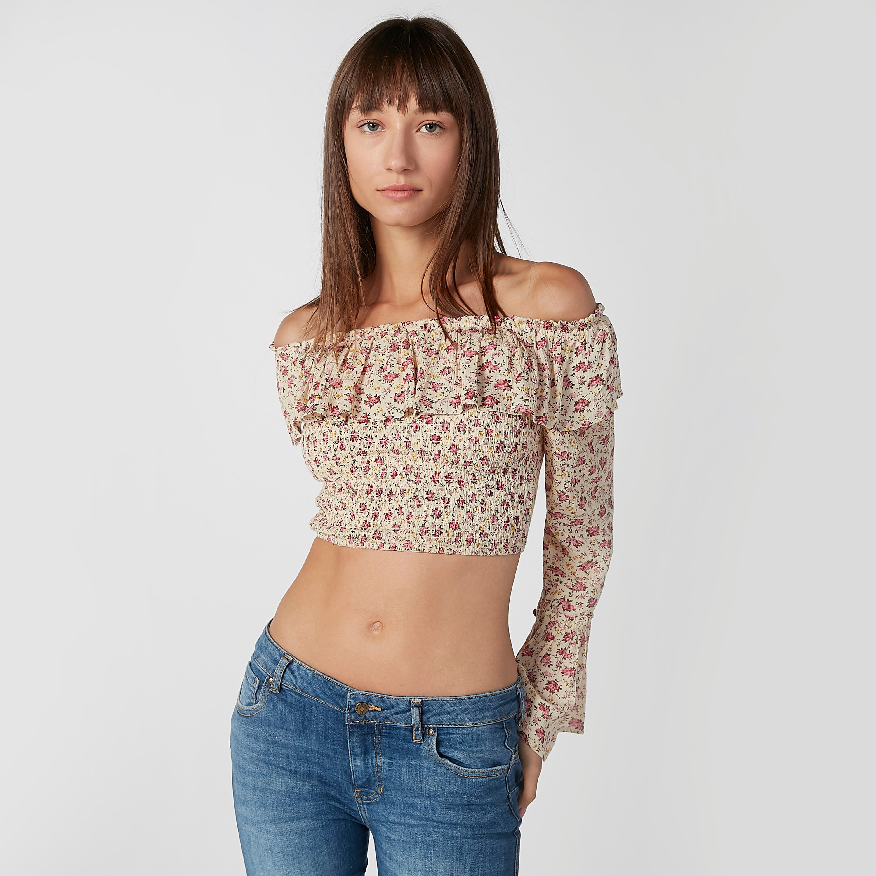crop top with flowy sleeves