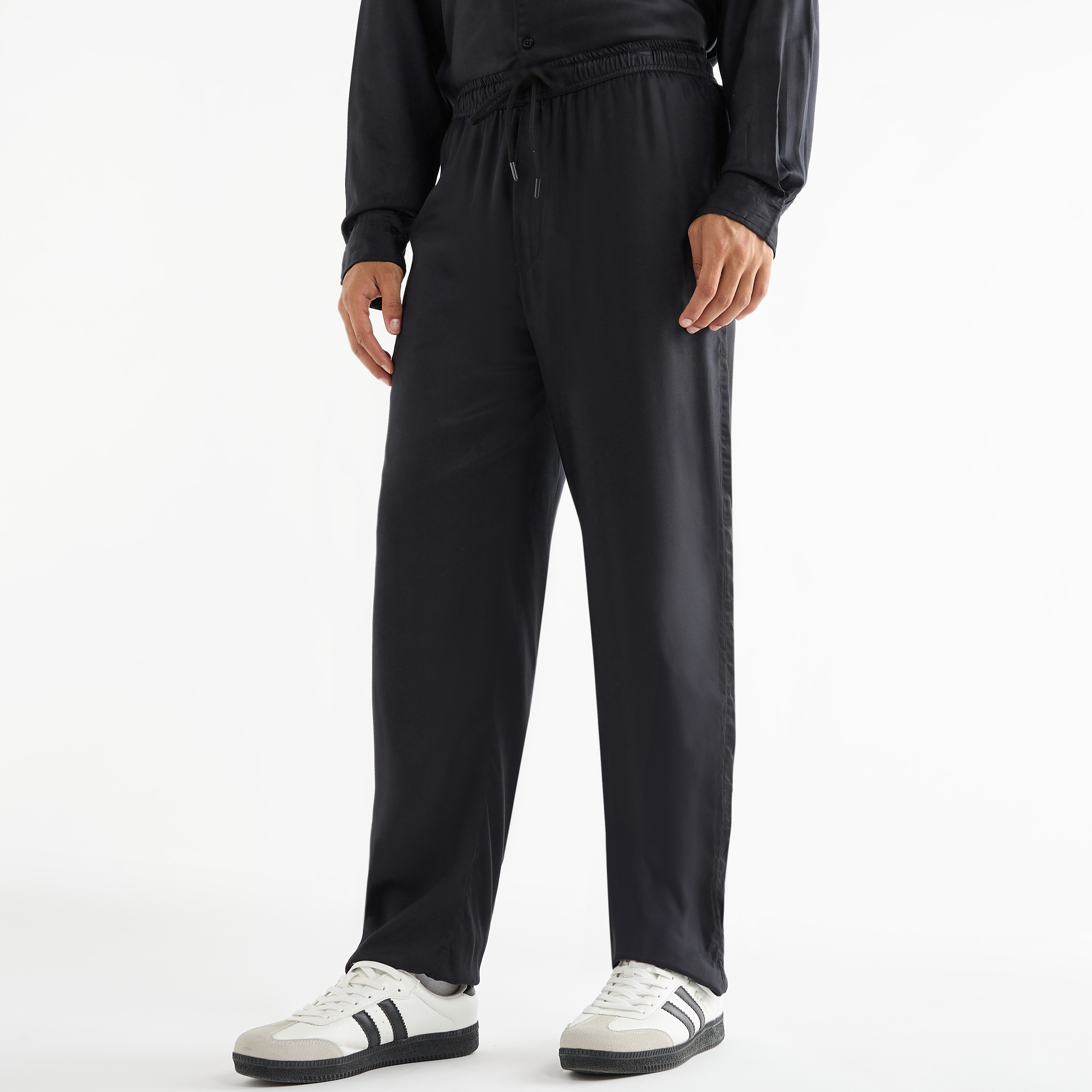 Solid Regular Fit Pants with Flexi Waist and Pockets-men-clothing-bottoms-joggers-image-1