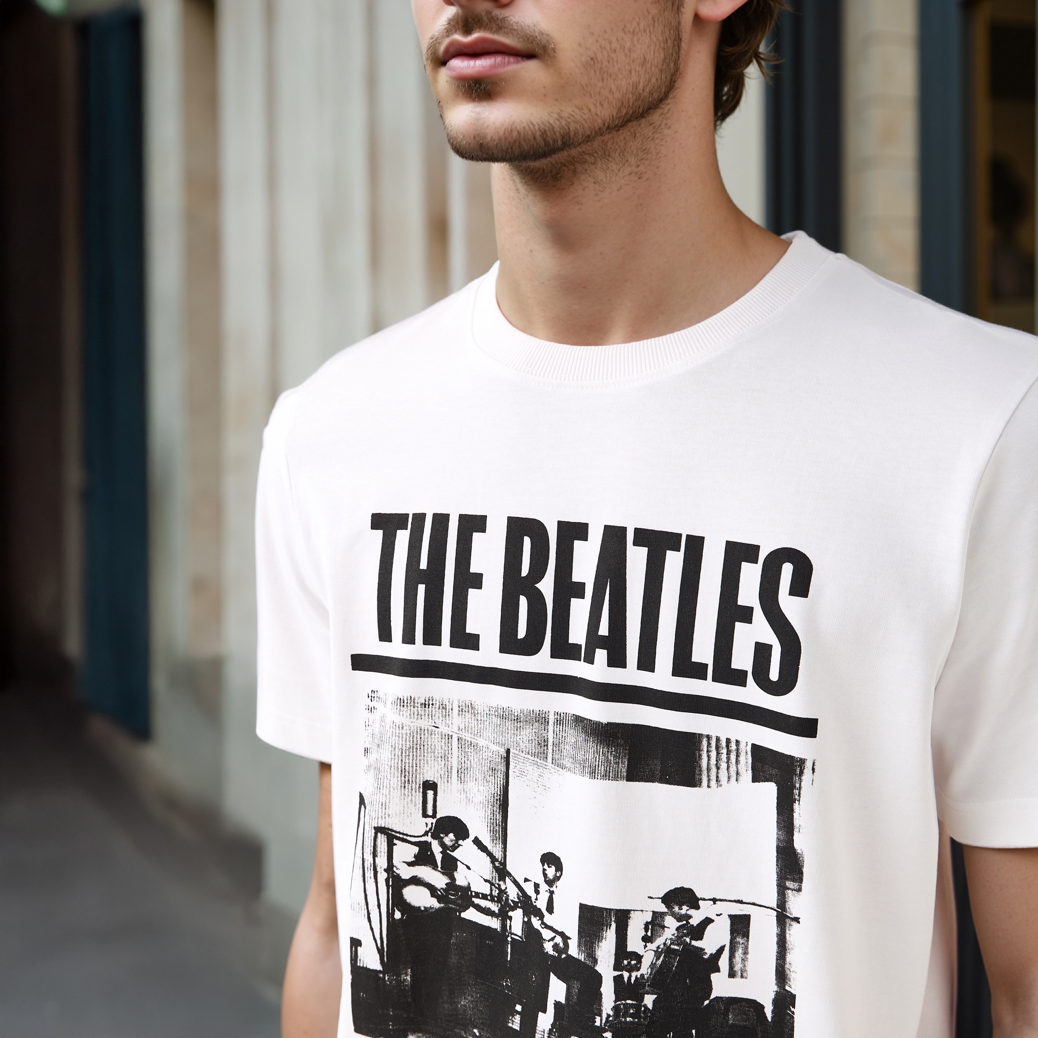 The Beatles Print T-shirt with Crew Neck and Short Sleeves-men-clothing-tshirtsandpolos-tshirts-image-4