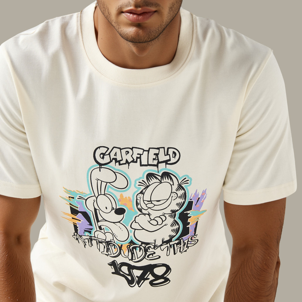 Garfield Print Crew Neck T-shirt with Short Sleeves-men-clothing-tshirtsandpolos-tshirts-image-4