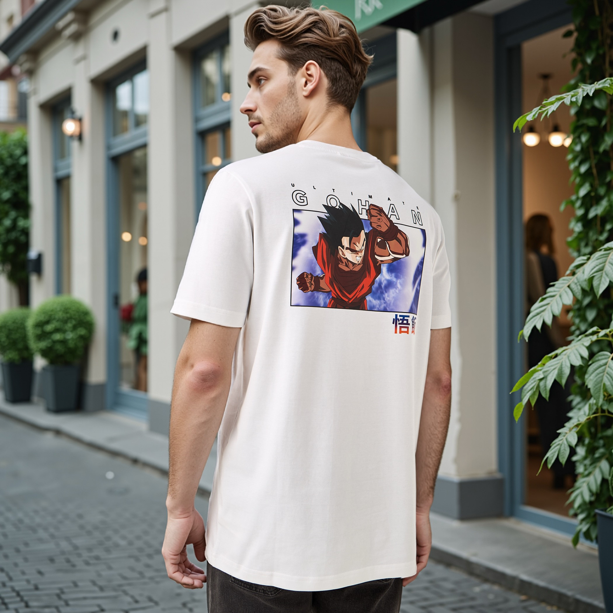 تيشيرت بياقة ضيقة وطبعات-men-clothing-tshirtsandpolos-tshirts-image-1