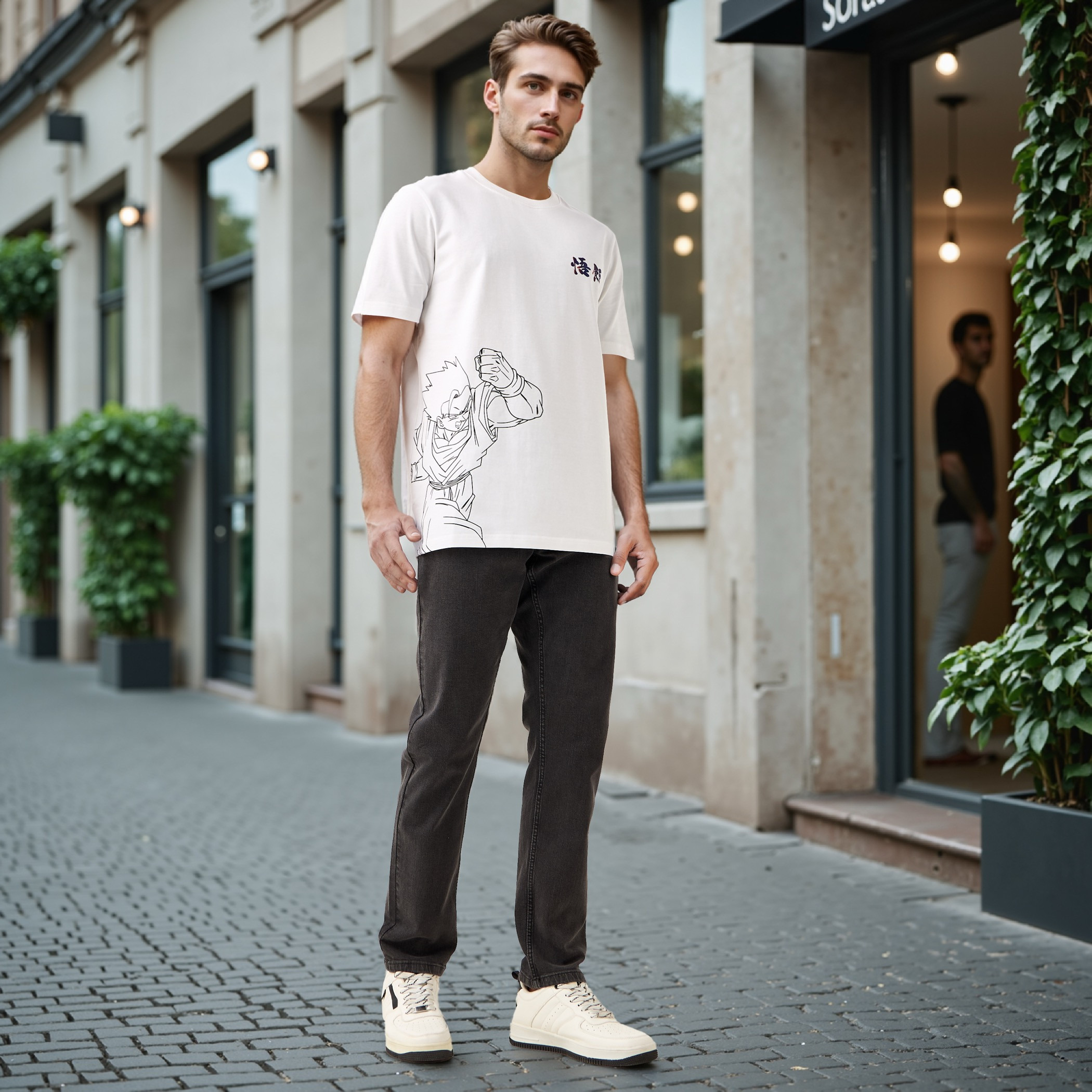 تيشيرت بياقة ضيقة وطبعات-men-clothing-tshirtsandpolos-tshirts-image-2