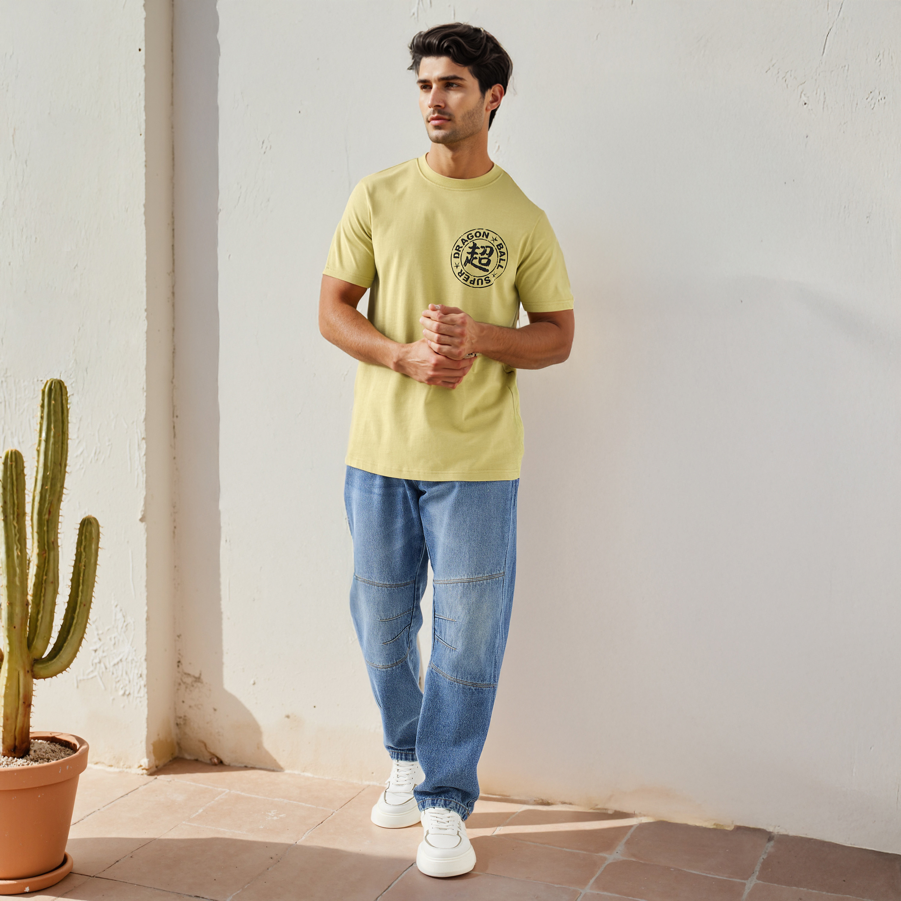 تيشيرت بياقة ضيقة وطبعات-men-clothing-tshirtsandpolos-tshirts-image-2