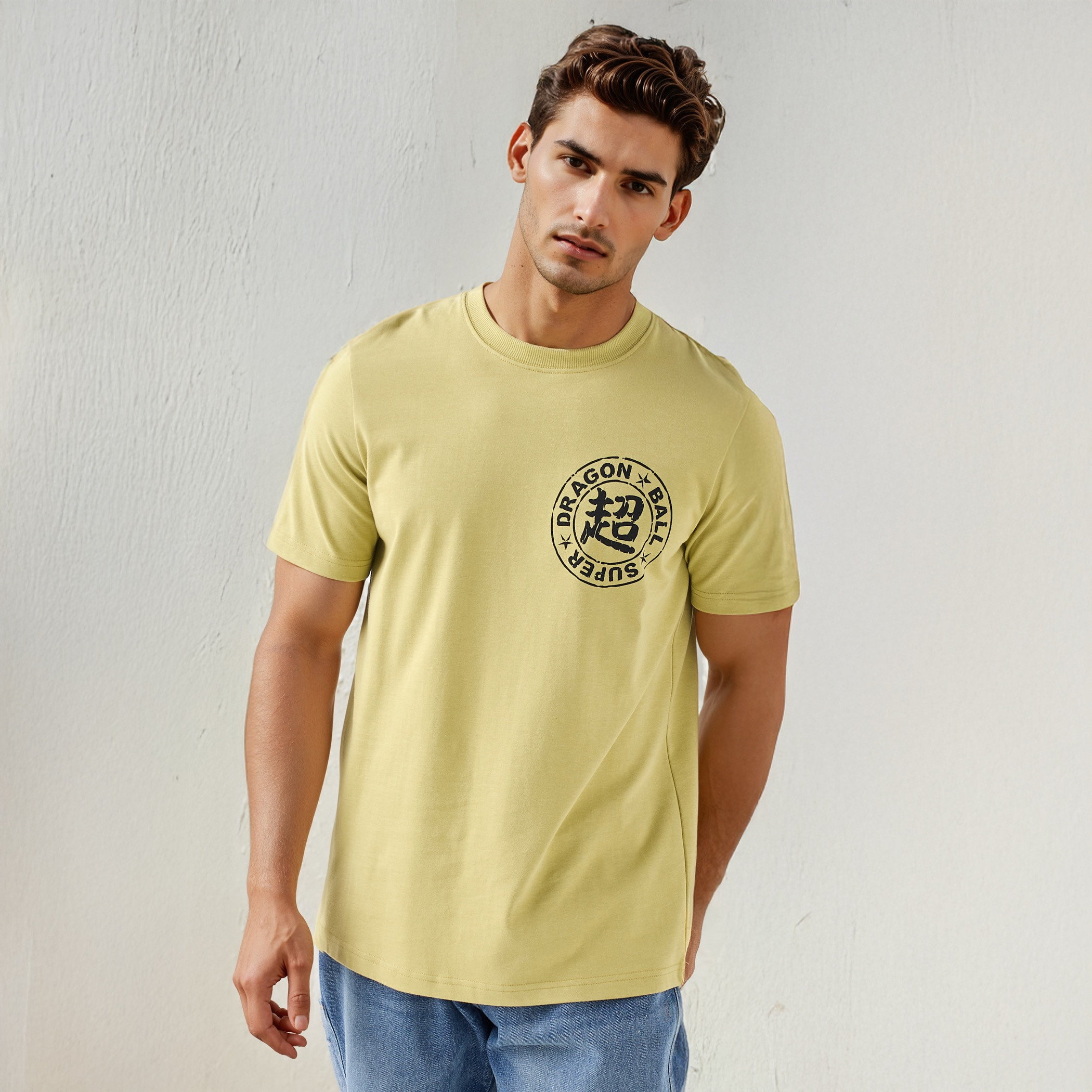 تيشيرت بياقة ضيقة وطبعات-men-clothing-tshirtsandpolos-tshirts-image-3
