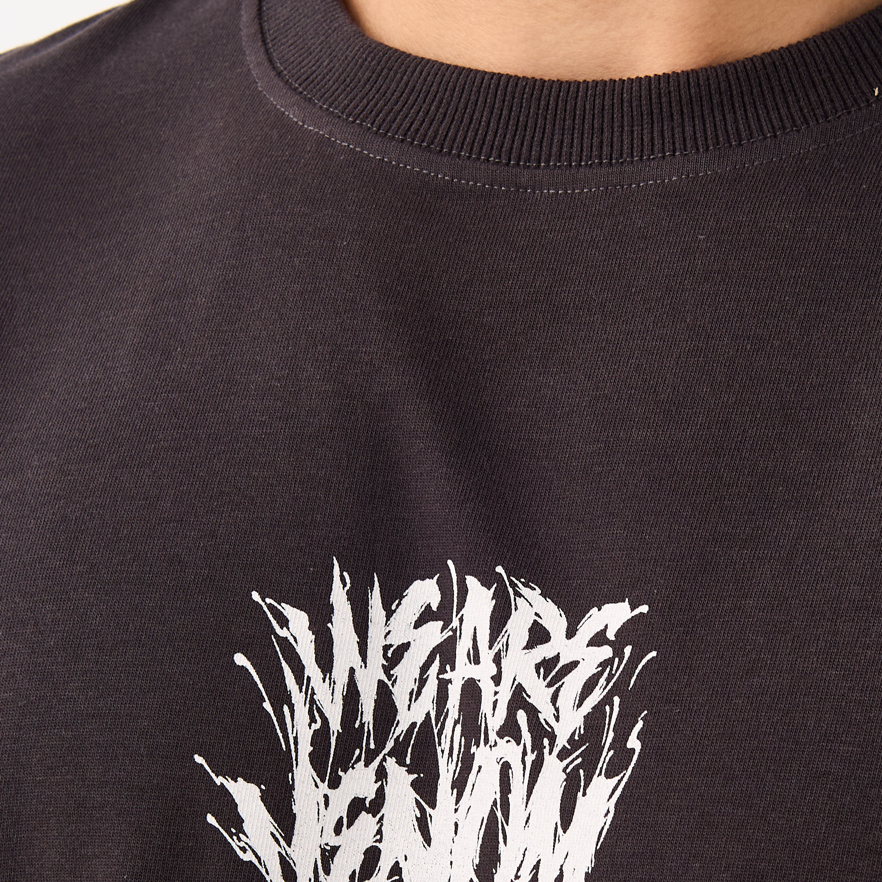 تيشيرت فينوم رجالي بقصة عادية وأكمام قصيرة وياقة دائرية-men-clothing-tshirtsandpolos-tshirts-image-5