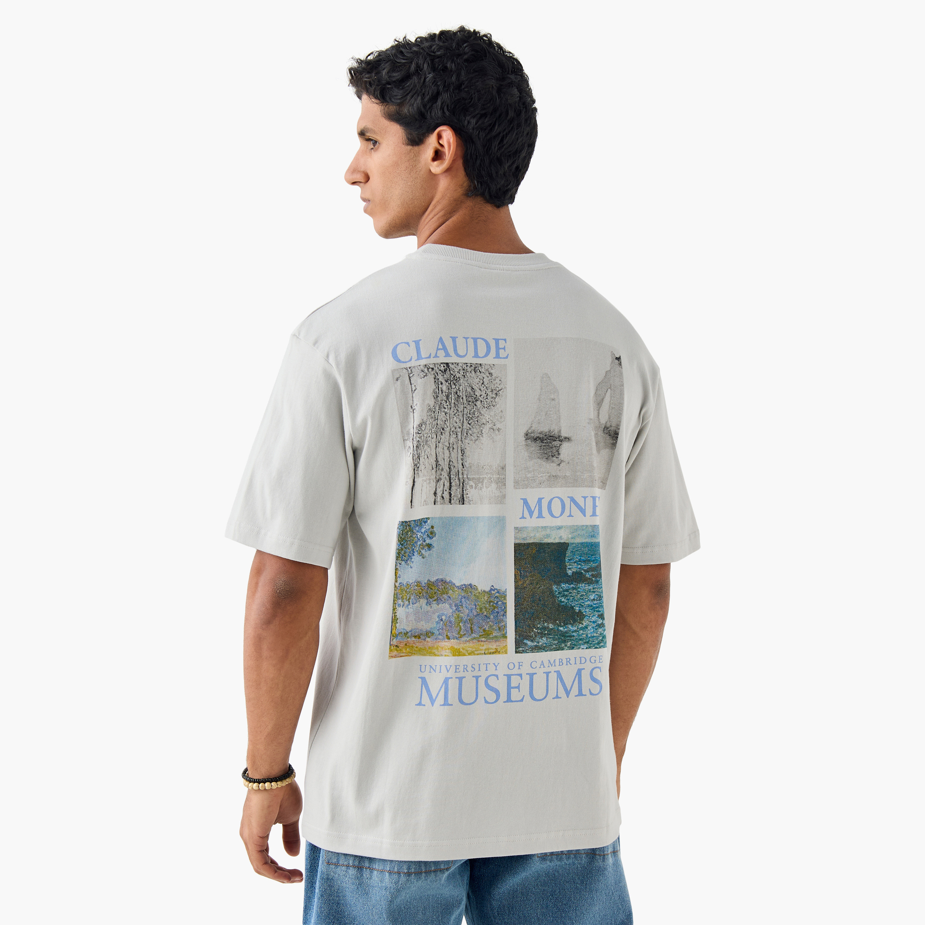 تيشيرت رجالي من جامعة كامبريدج برقبة دائرية وأكمام قصيرة-men-clothing-tshirtsandpolos-tshirts-image-1