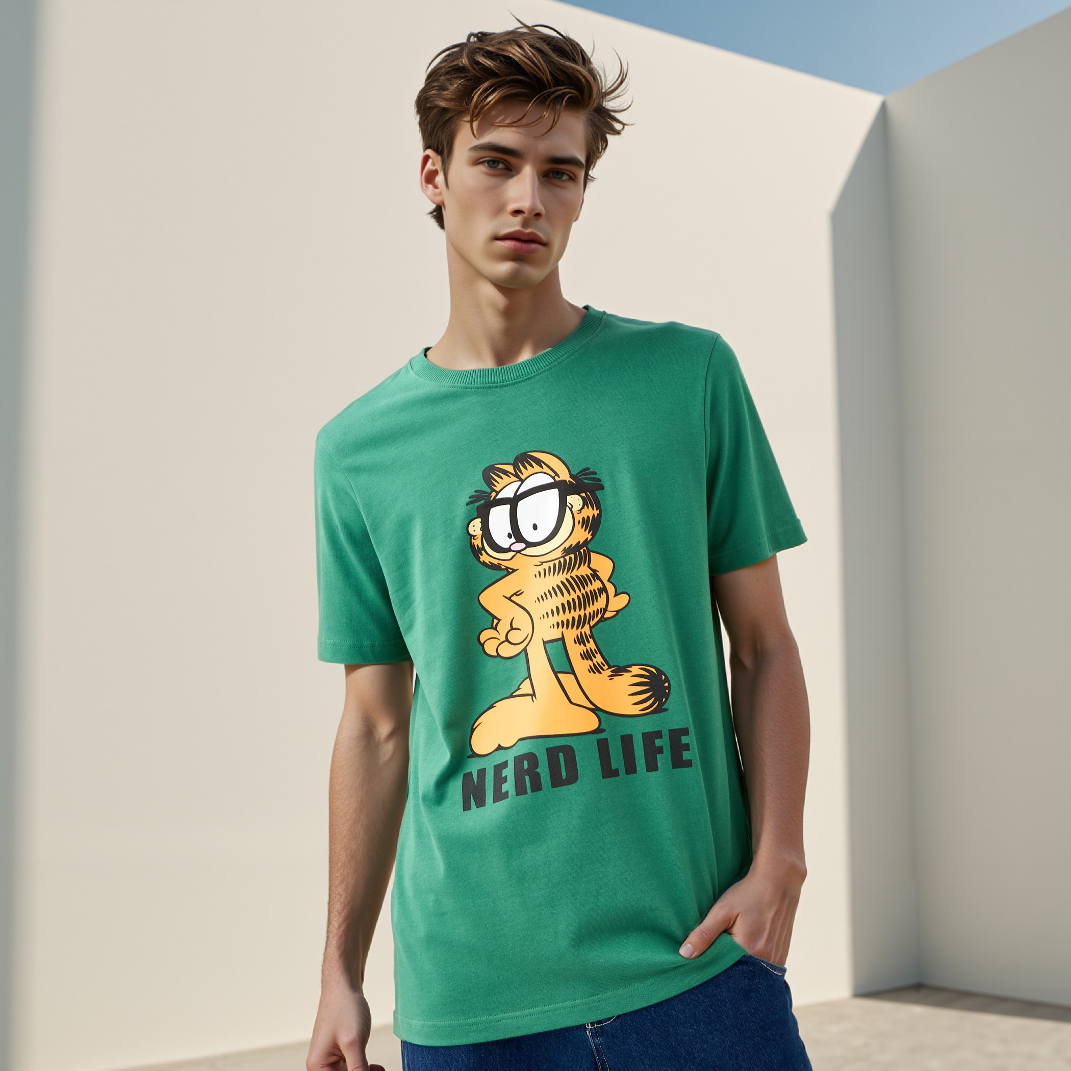 Garfield Print Crew Neck T-shirt-men-clothing-tshirtsandpolos-tshirts-image-1