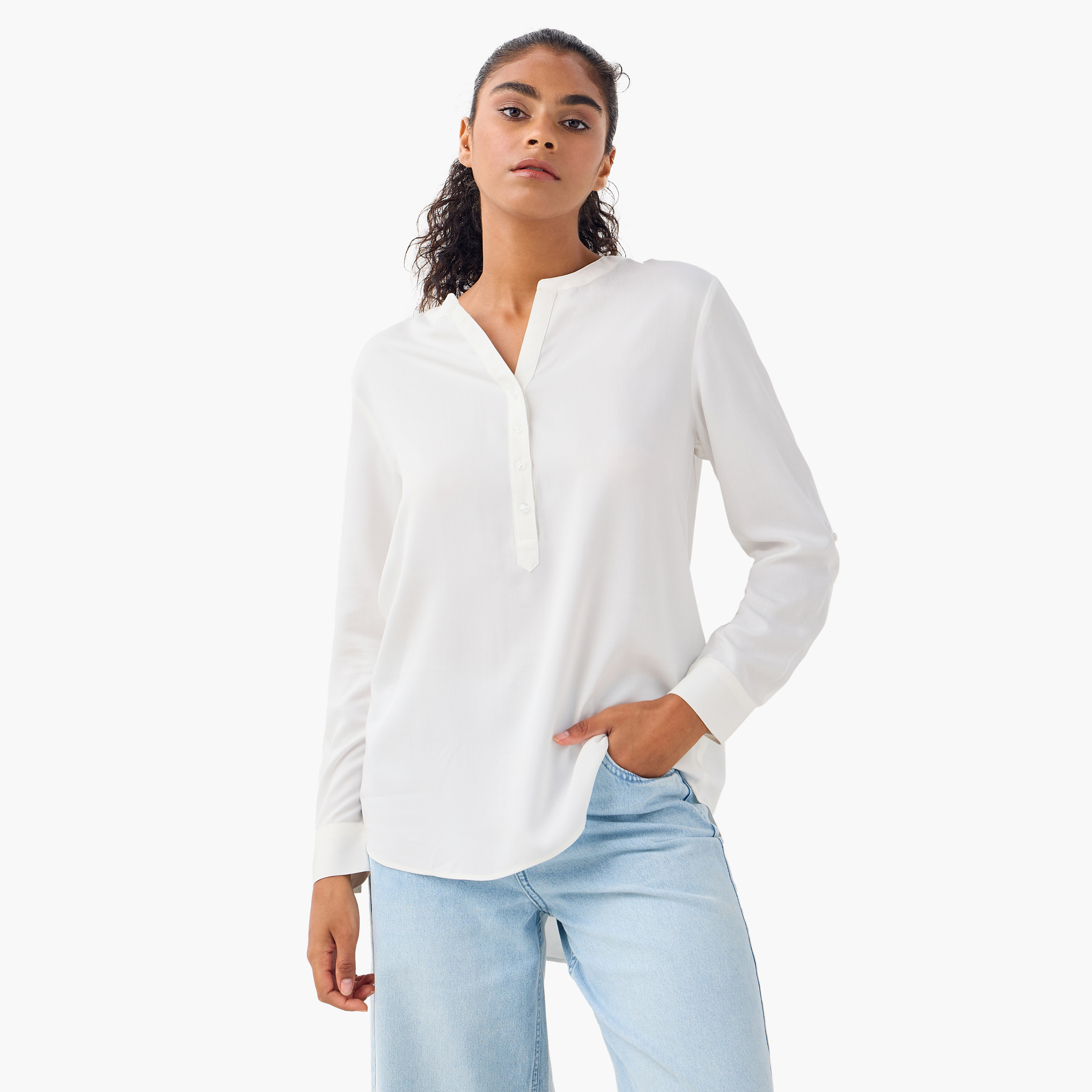 بلوزة بياقة ماندارين وأكمام طويلة وحوّاف غير متساوية من سبلاش بيزيكس - طقم من قطعتين-women-clothing-shirtsandblouses-blouses-image-10