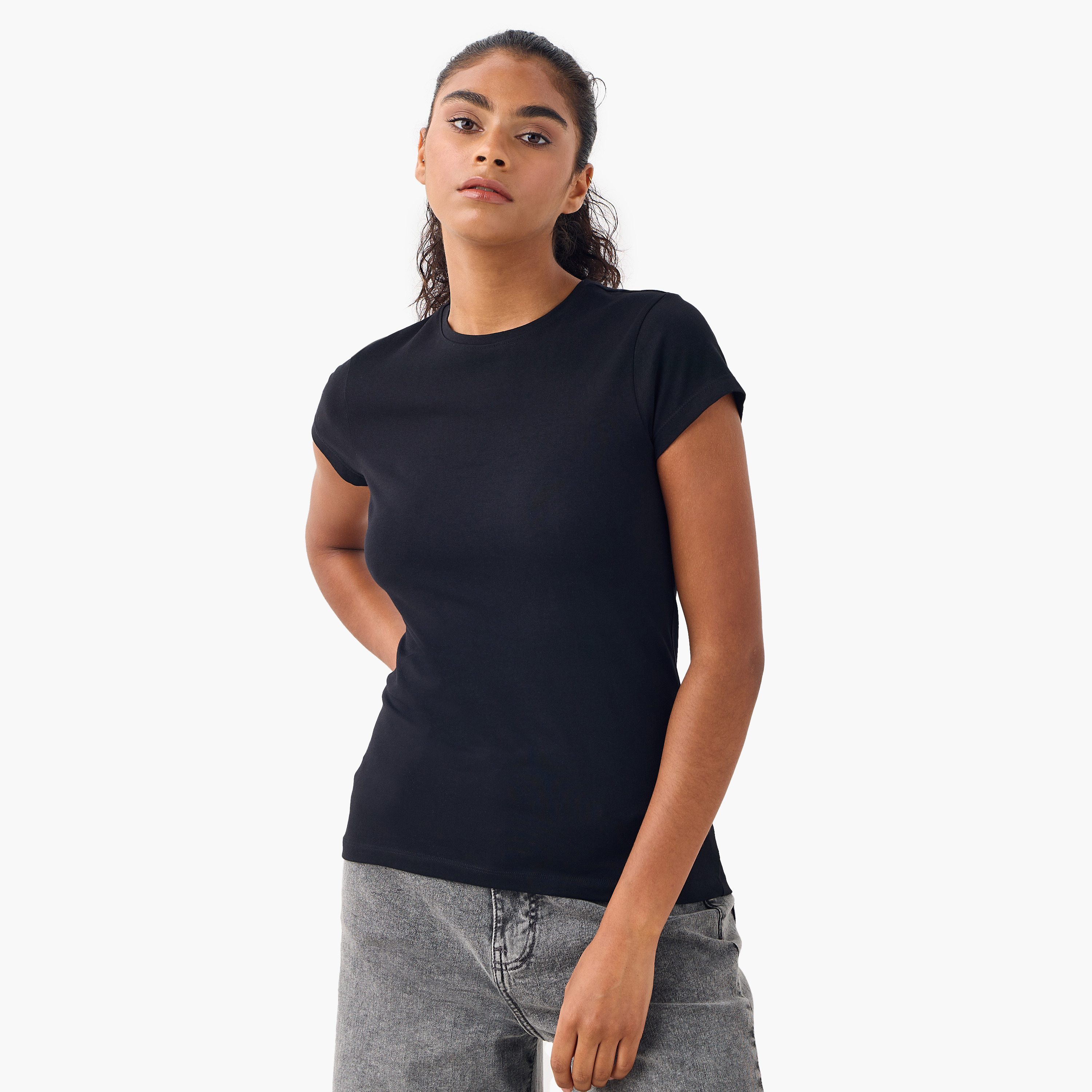 تيشيرت بياقة ضيقة - طقم من قطعتين-women-clothing-tshirts-image-2