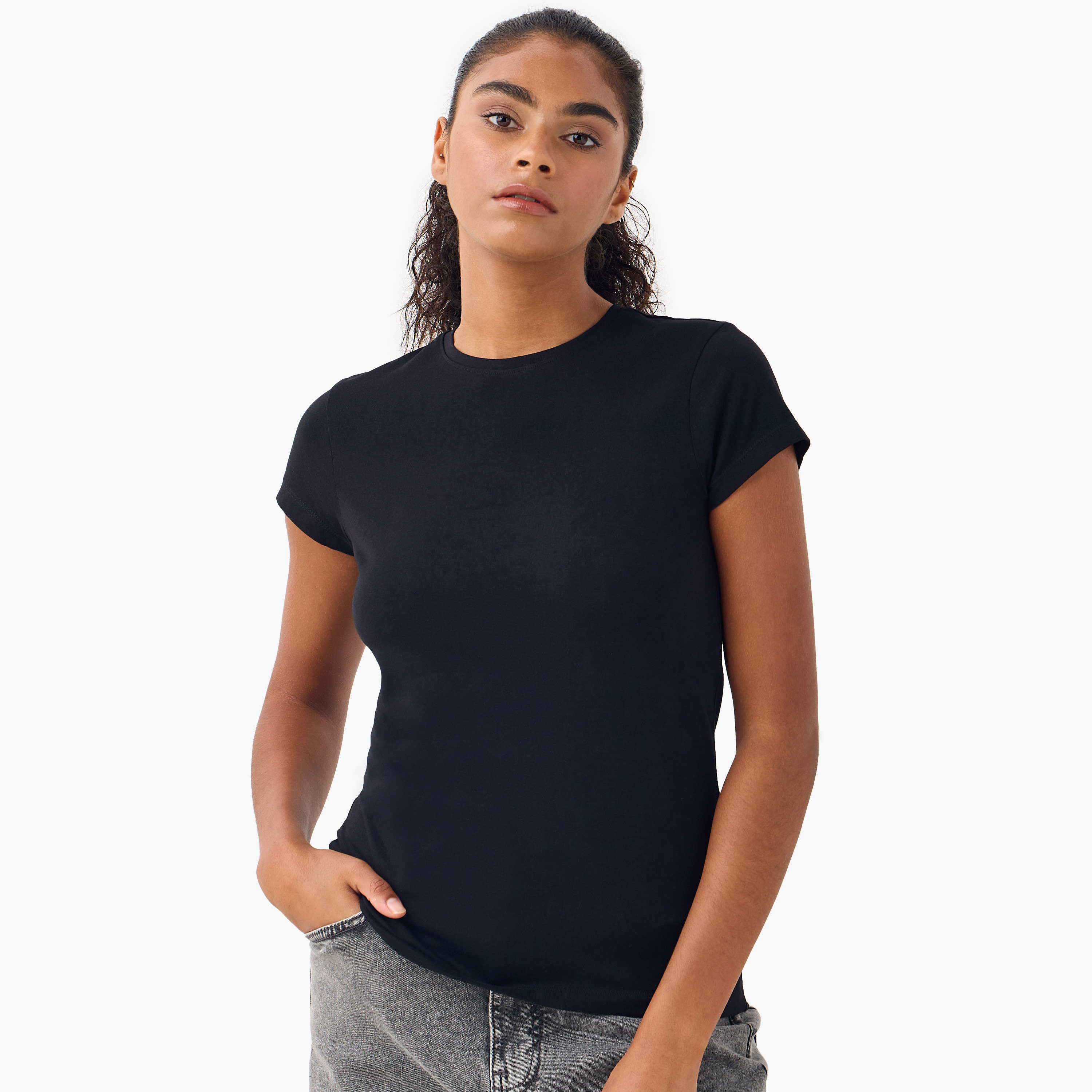 تيشيرت بياقة ضيقة - طقم من قطعتين-women-clothing-tshirts-image-3