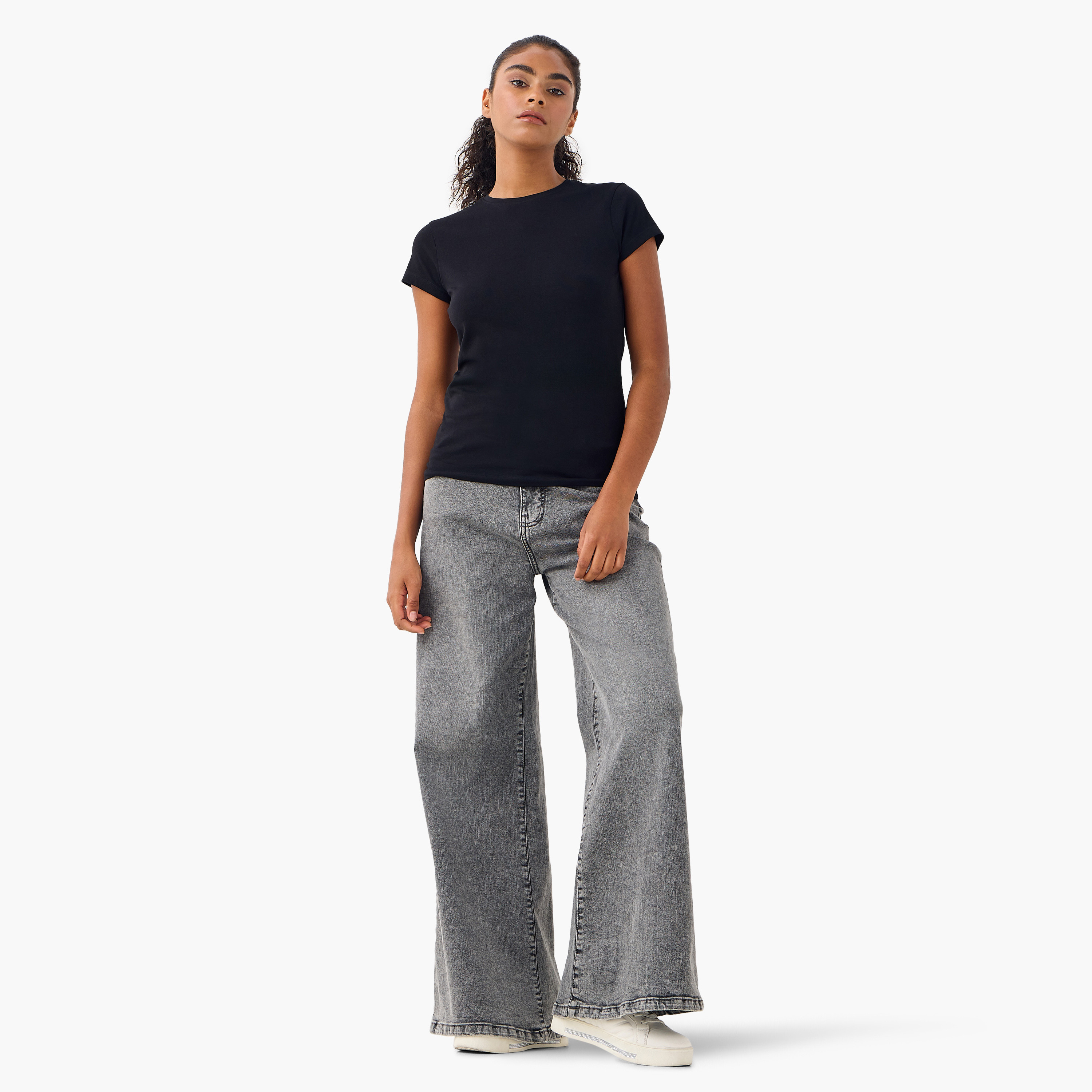 تيشيرت بياقة ضيقة - طقم من قطعتين-women-clothing-tshirts-image-8