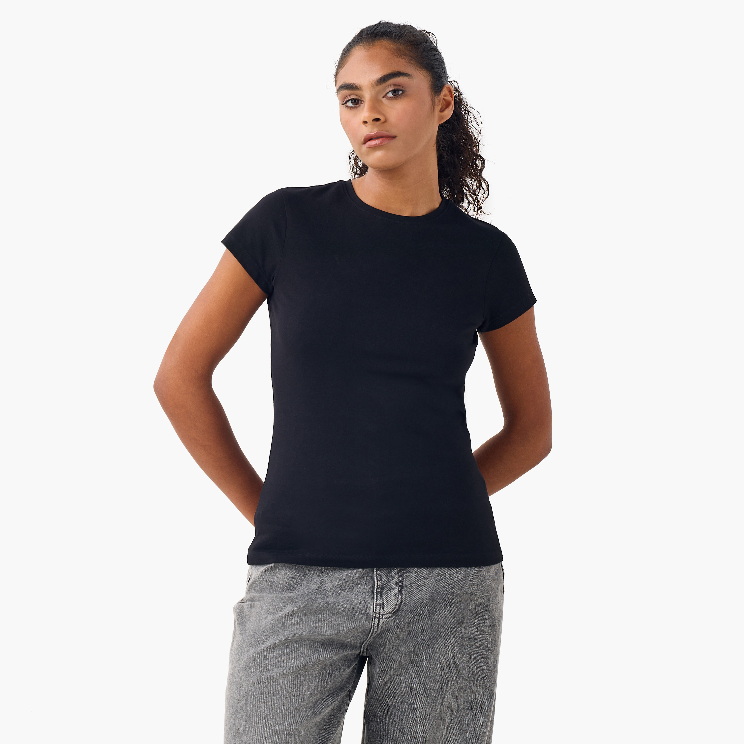 تيشيرت بياقة ضيقة - طقم من قطعتين-women-clothing-tshirts-image-9