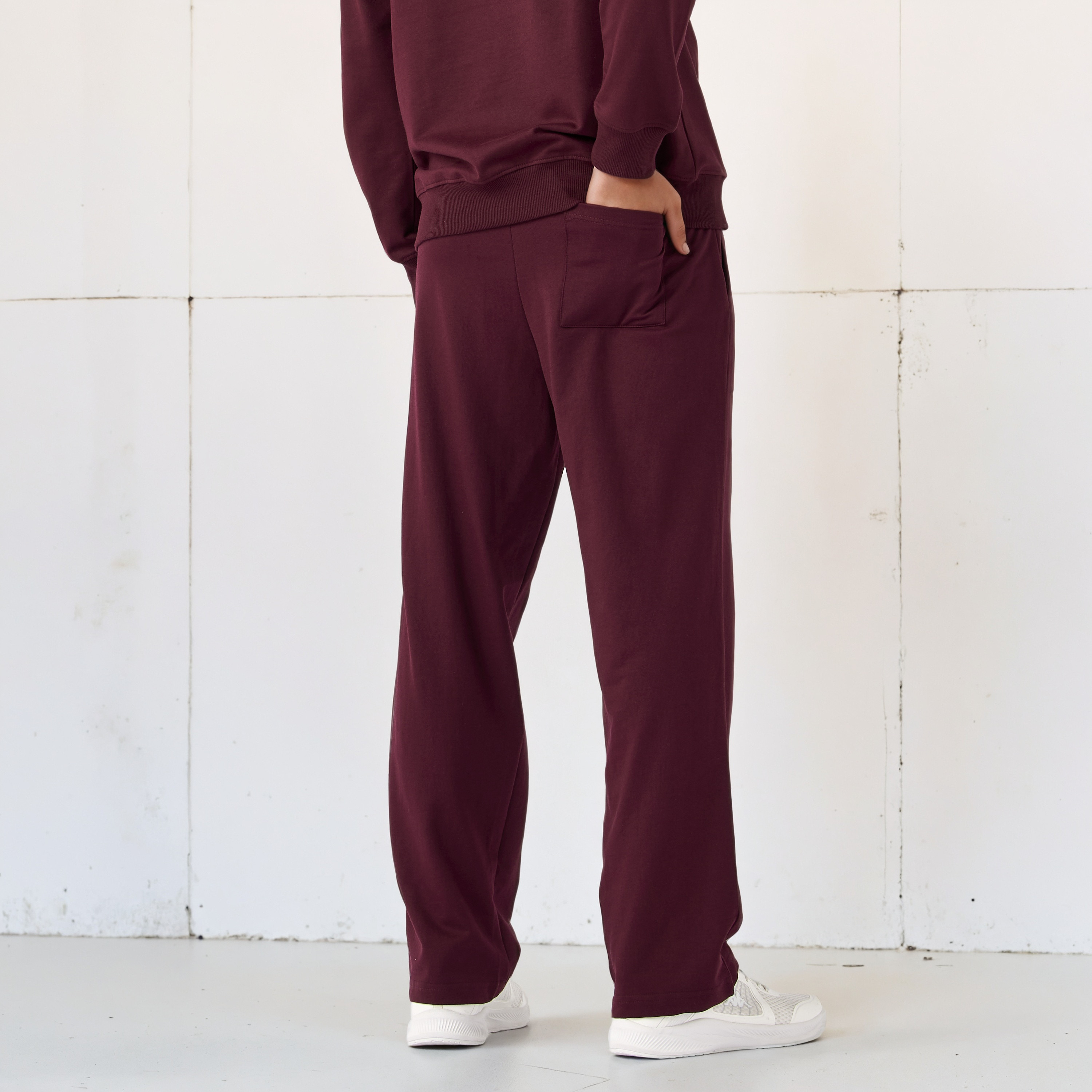 Kappa Relaxed Fit Track Pants-men-clothing-sportswearandactivewear-bottoms-joggers-image-3