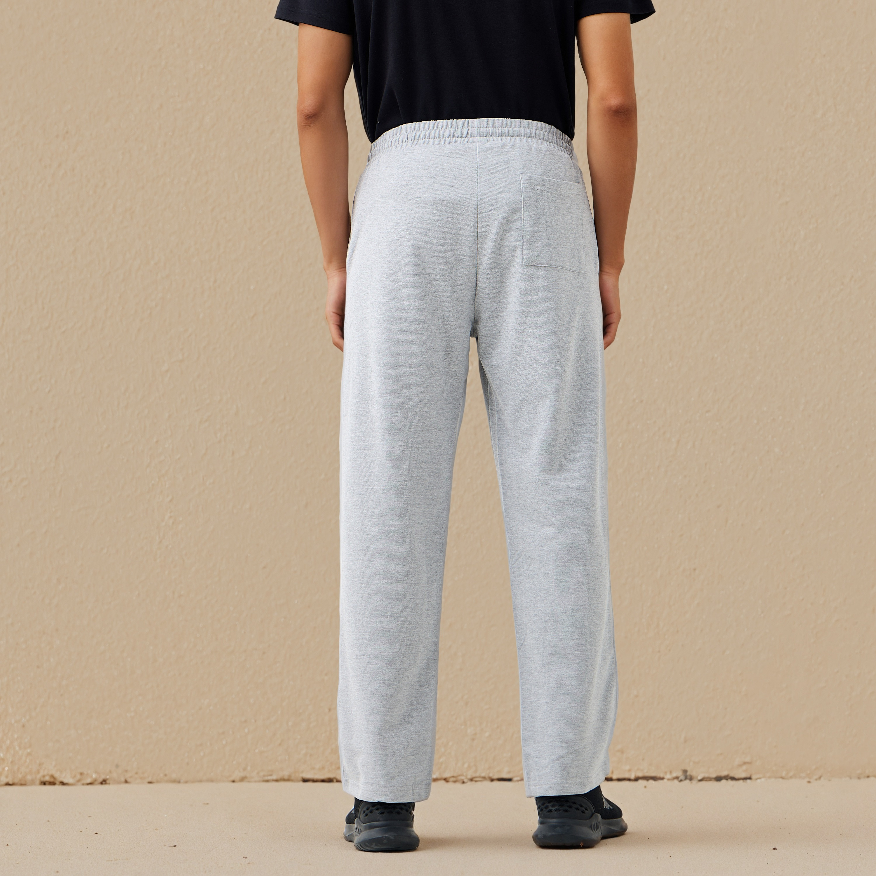 Kappa Relaxed Fit Track Pants-men-clothing-sportswearandactivewear-bottoms-joggers-image-3