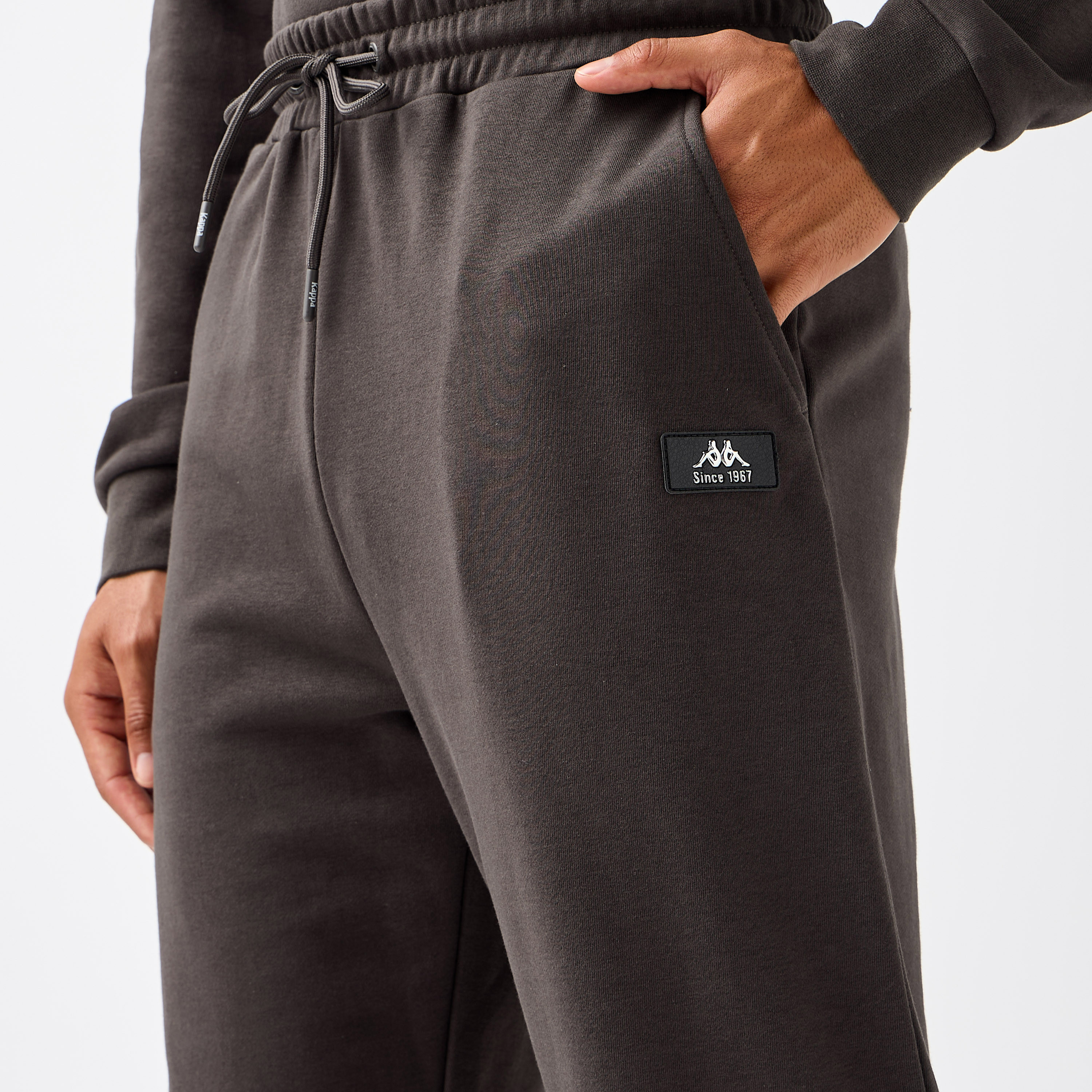 Kappa Men Relaxed Fit Flexi Waist Joggers with Panelled Design-men-clothing-sportswearandactivewear-bottoms-joggers-image-4
