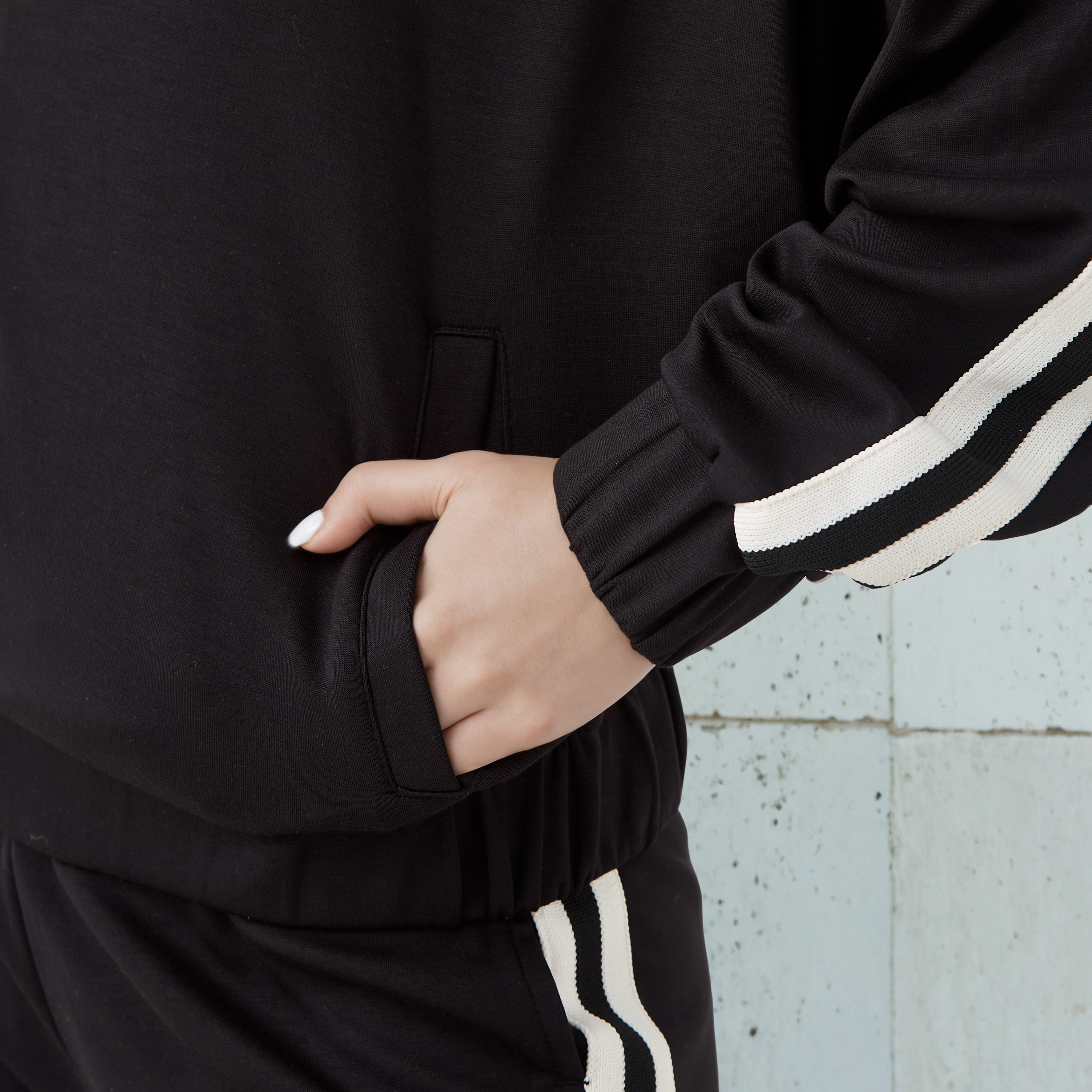Kappa Women Soft Touch Zip Through Sweatshirt-women-clothing-sportswearandactivewear-coatsandjackets-jackets-image-5