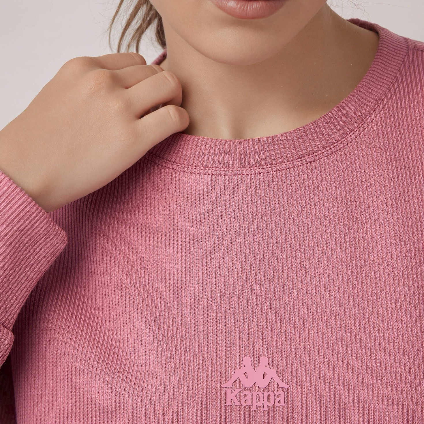 سويت شيرت مضلع بقصة عادية للنساء من كابا-women-winterwear-hoodiesandsweatshirts-sweatshirts-image-2