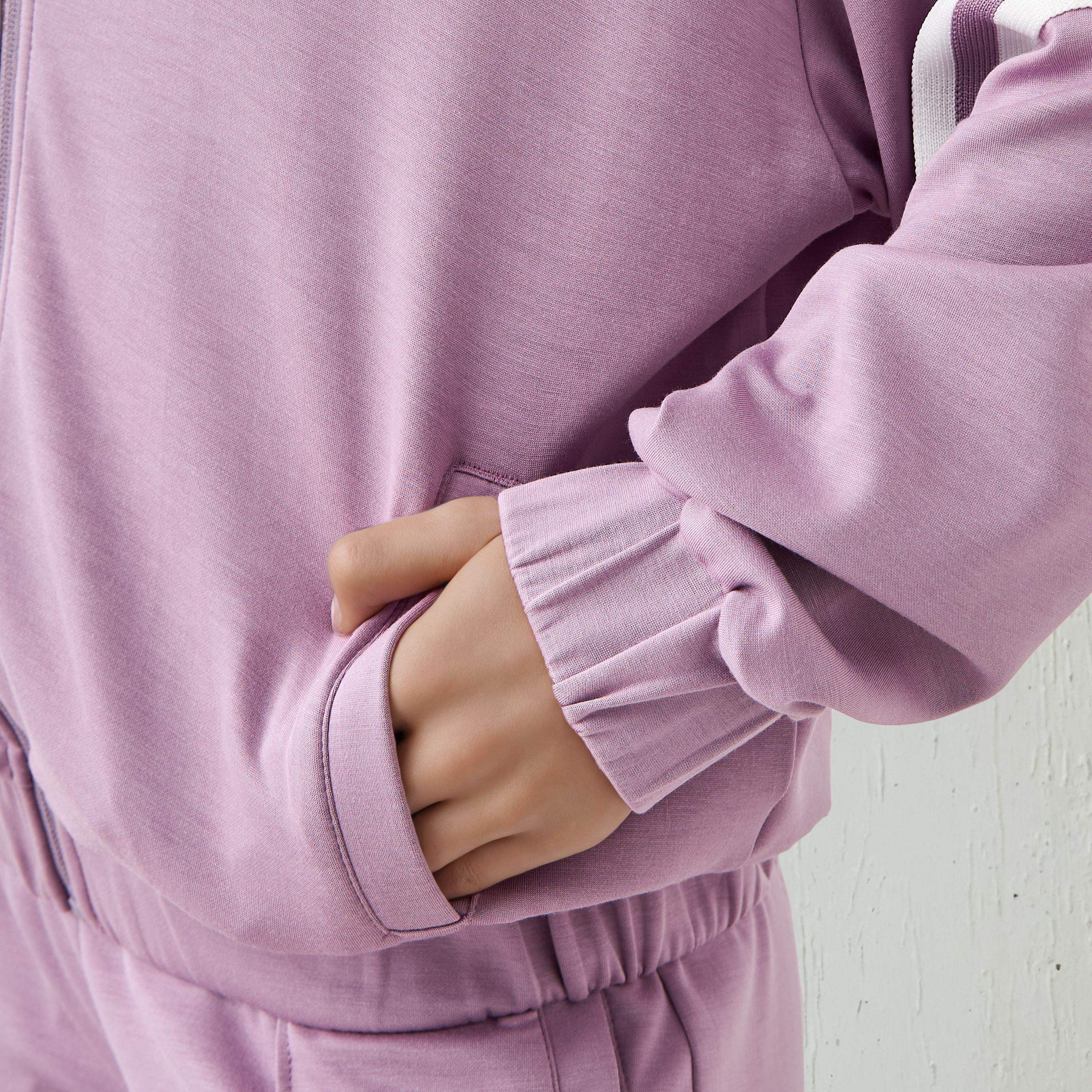 جاكيت ناعم بسحاب إغلاق للنساء من كابا-women-winterwear-coatsandjackets-jackets-image-1
