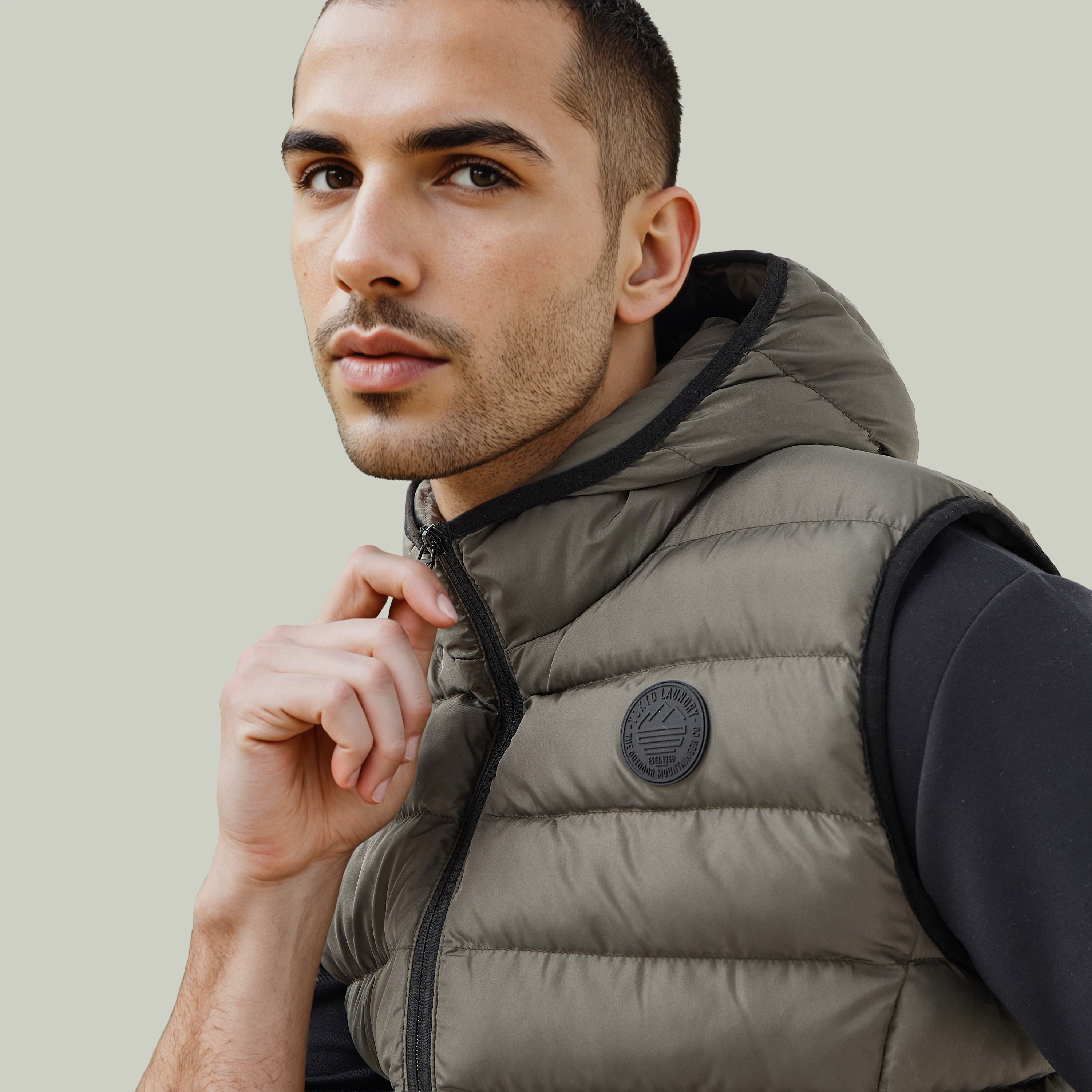 جاكيت جيليه مبطن خفيف الوزن بقبعة وجيوب-men-clothing-jacketsandblazers-coats-image-6