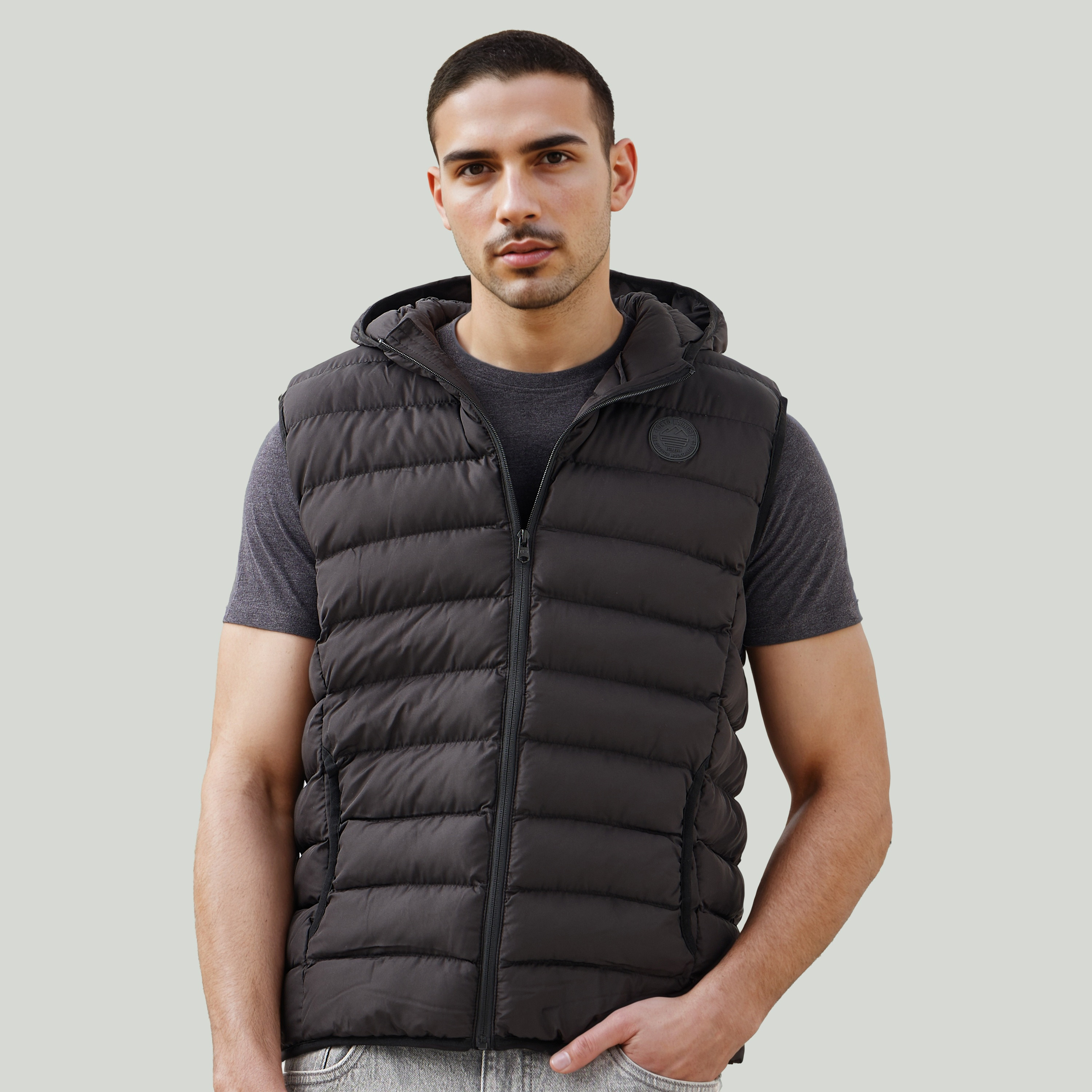 جاكيت جيليه مبطن خفيف الوزن بقبعة وجيوب-men-clothing-jacketsandblazers-coats-image-7