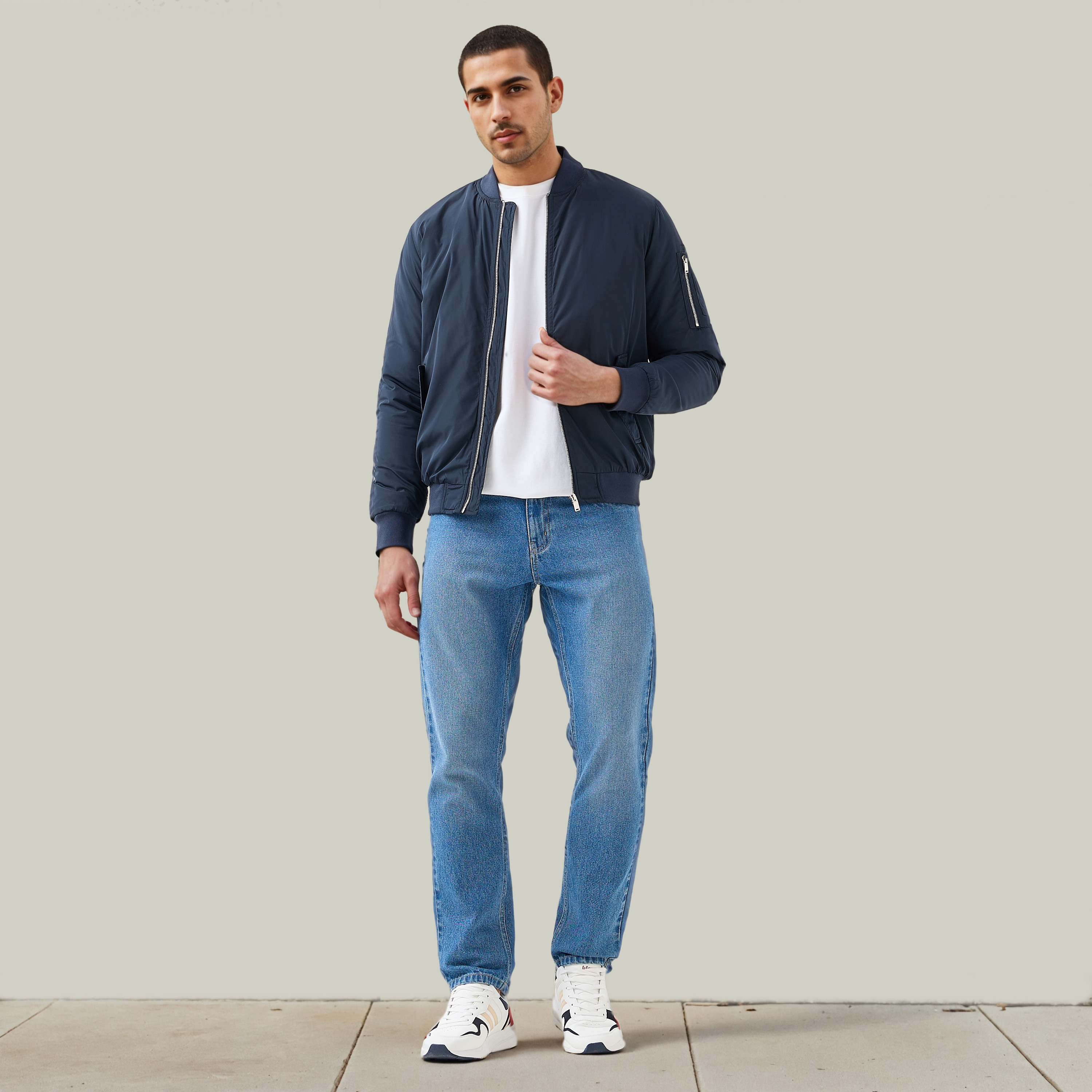 جاكيت بايكر خفيف الوزن بجيوب بسحاب-men-clothing-jacketsandblazers-jackets-image-7