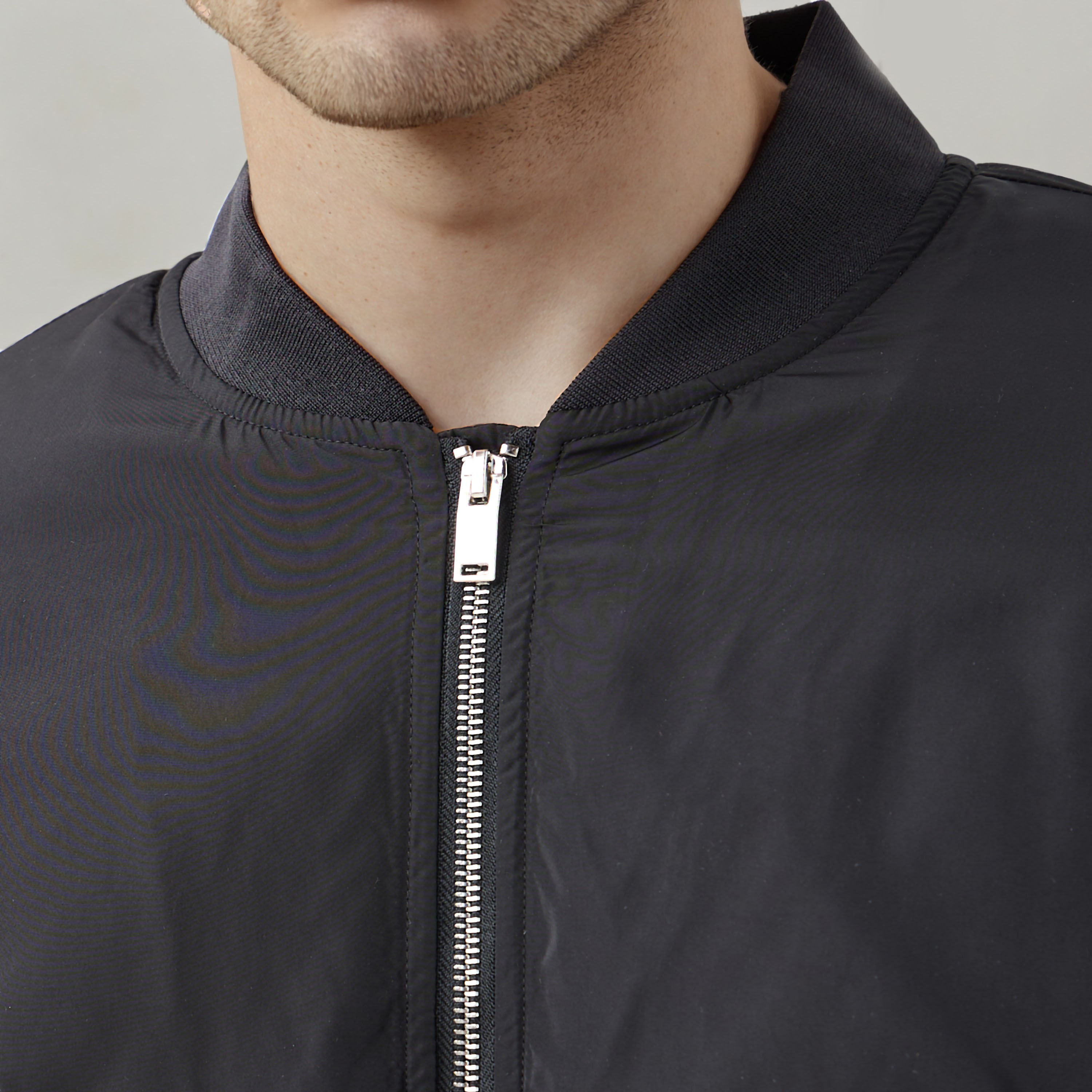 جاكيت بايكر خفيف الوزن بجيوب بسحاب-men-clothing-jacketsandblazers-jackets-image-14
